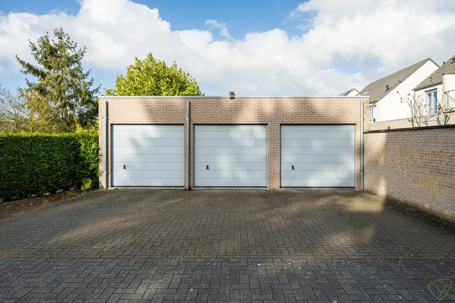 Modern en zeer goed onderhouden gelijkvloersappartement net buiten het centrum! foto 15