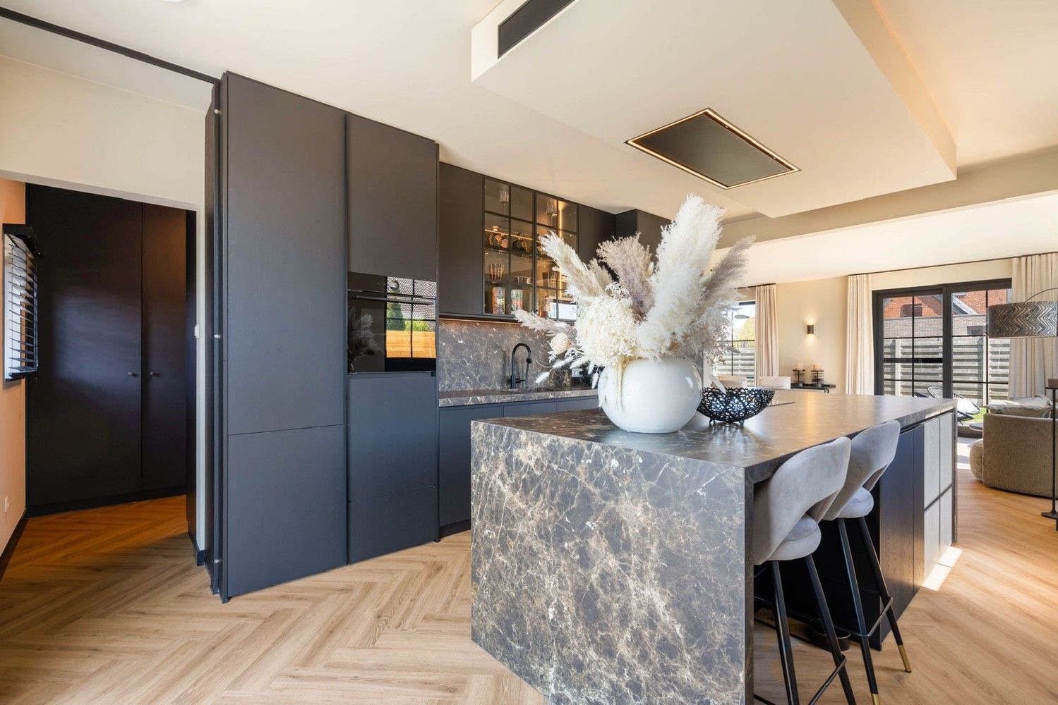 Prachtig luxueuze villa met hoogwaardige materialen in een doodlopende straat te Achel foto 12