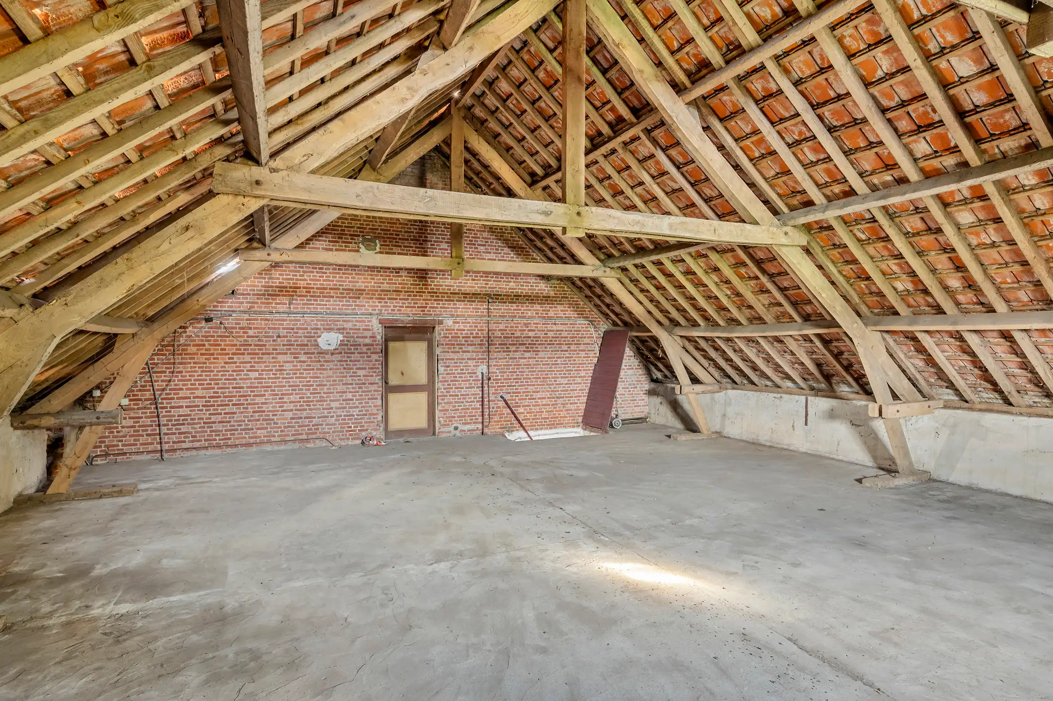 Karaktervolle boerderij met bijgebouw en schuur, met flexibele aankoopmogelijkheden tot ca. 3,57 ha foto 27