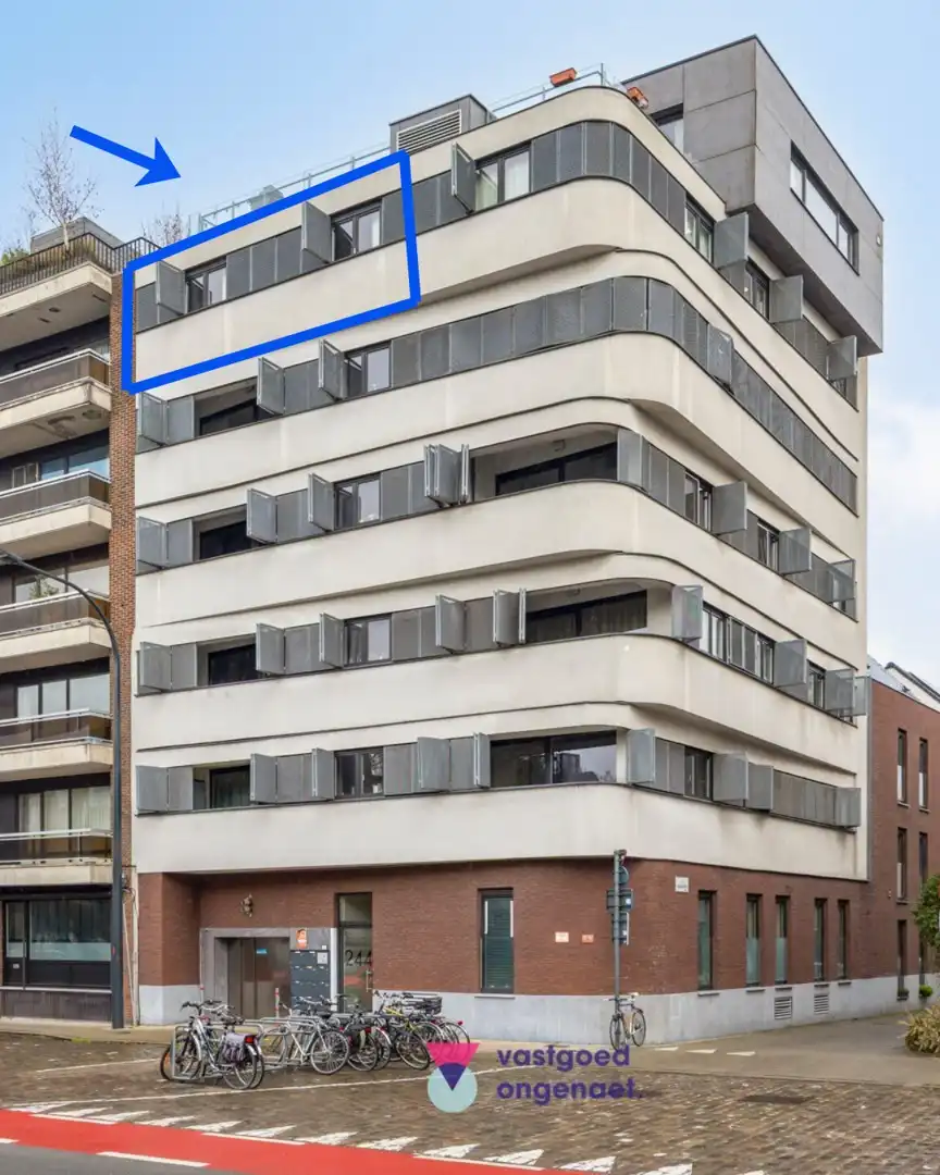 Modern duplexappartement foto {{pictureIndex}}