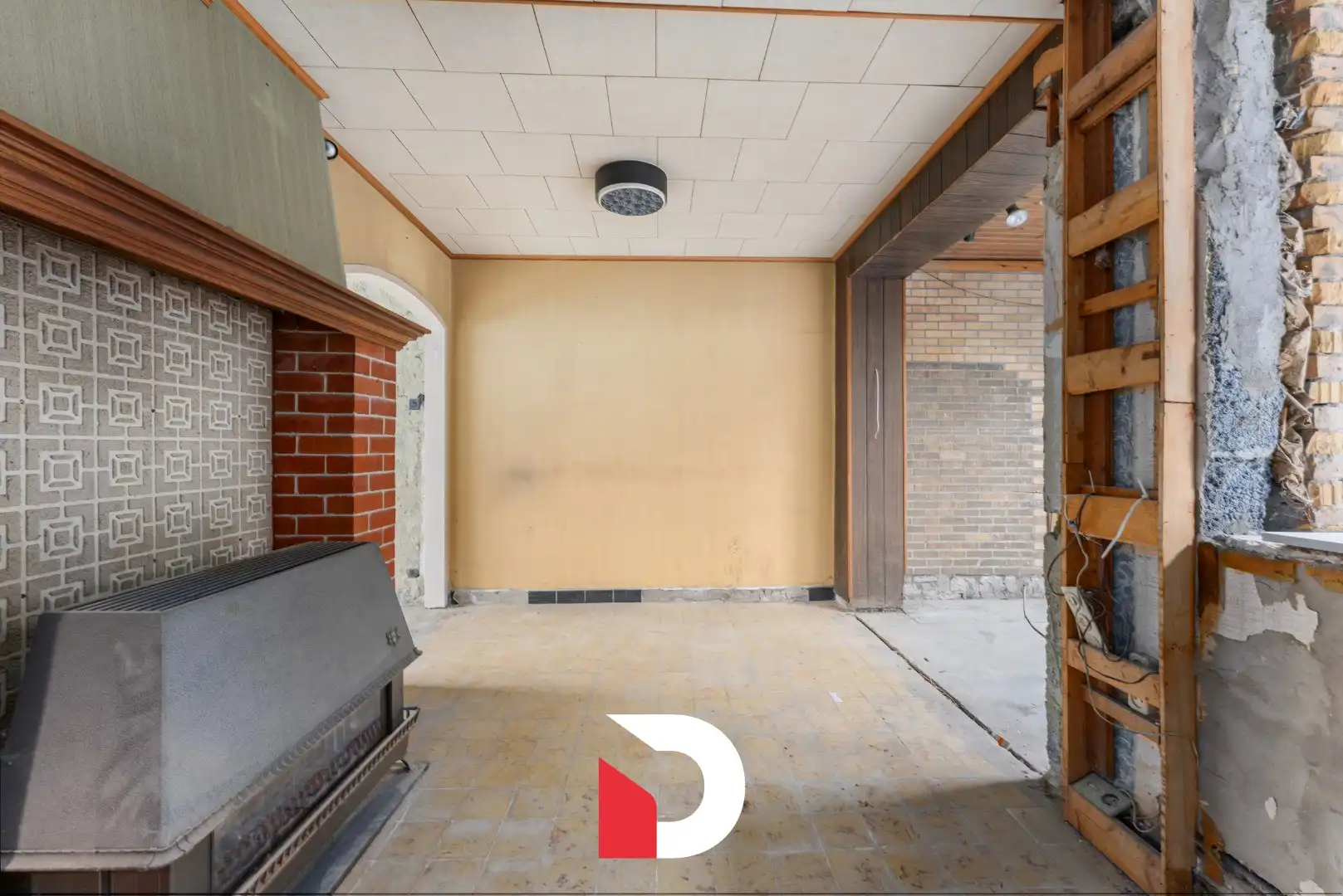 Te renoveren hoekwoning met garage en tuin  foto 4