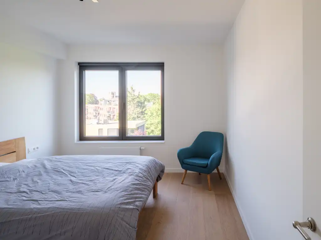 Smaakvol gerenoveerd 2-slaapkamer appartement met twee terrassen. foto 10