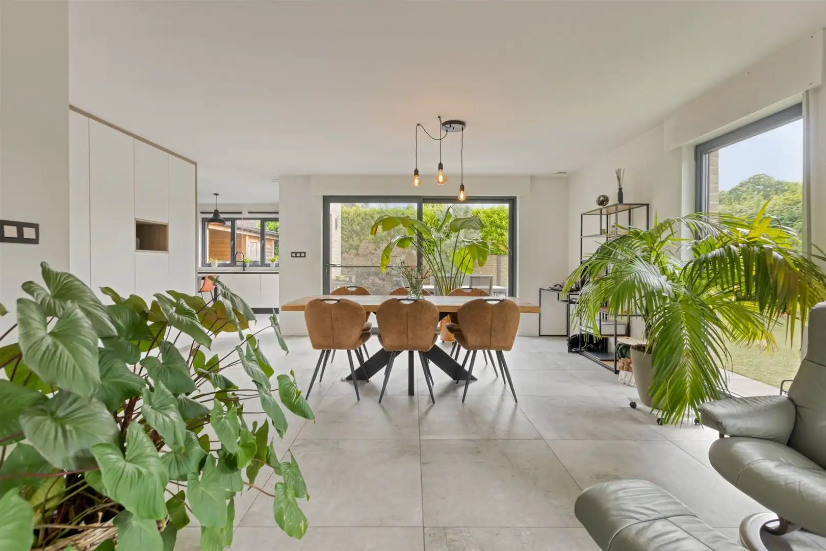 TE KOOP: Verzorgde halfopen bebouwing met 3 slaapkamers in Koersel! foto 6