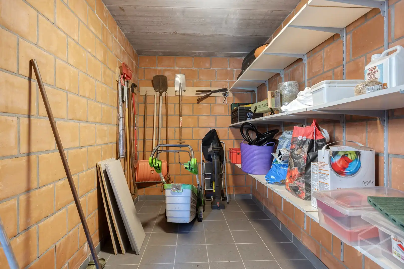 Gelijkvloers appartement te koop in Hulst foto 19