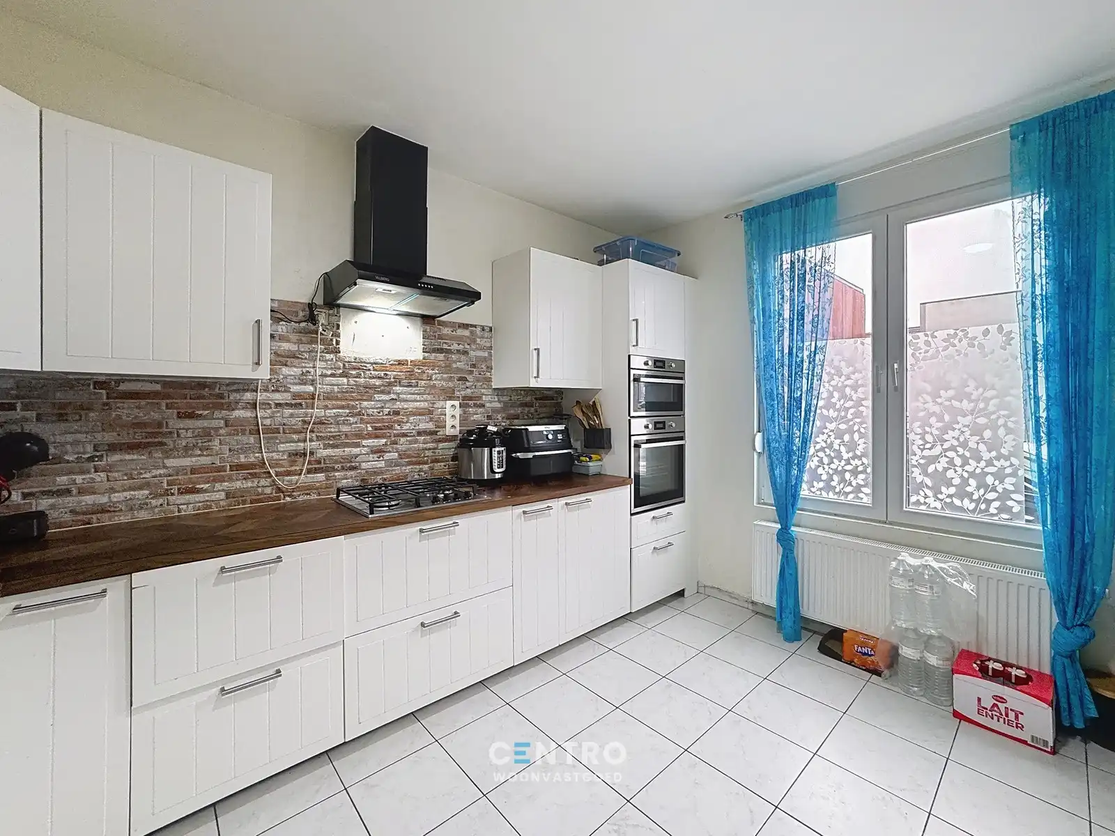 Gerenoveerde woning met 4 ruime slpks! foto 6