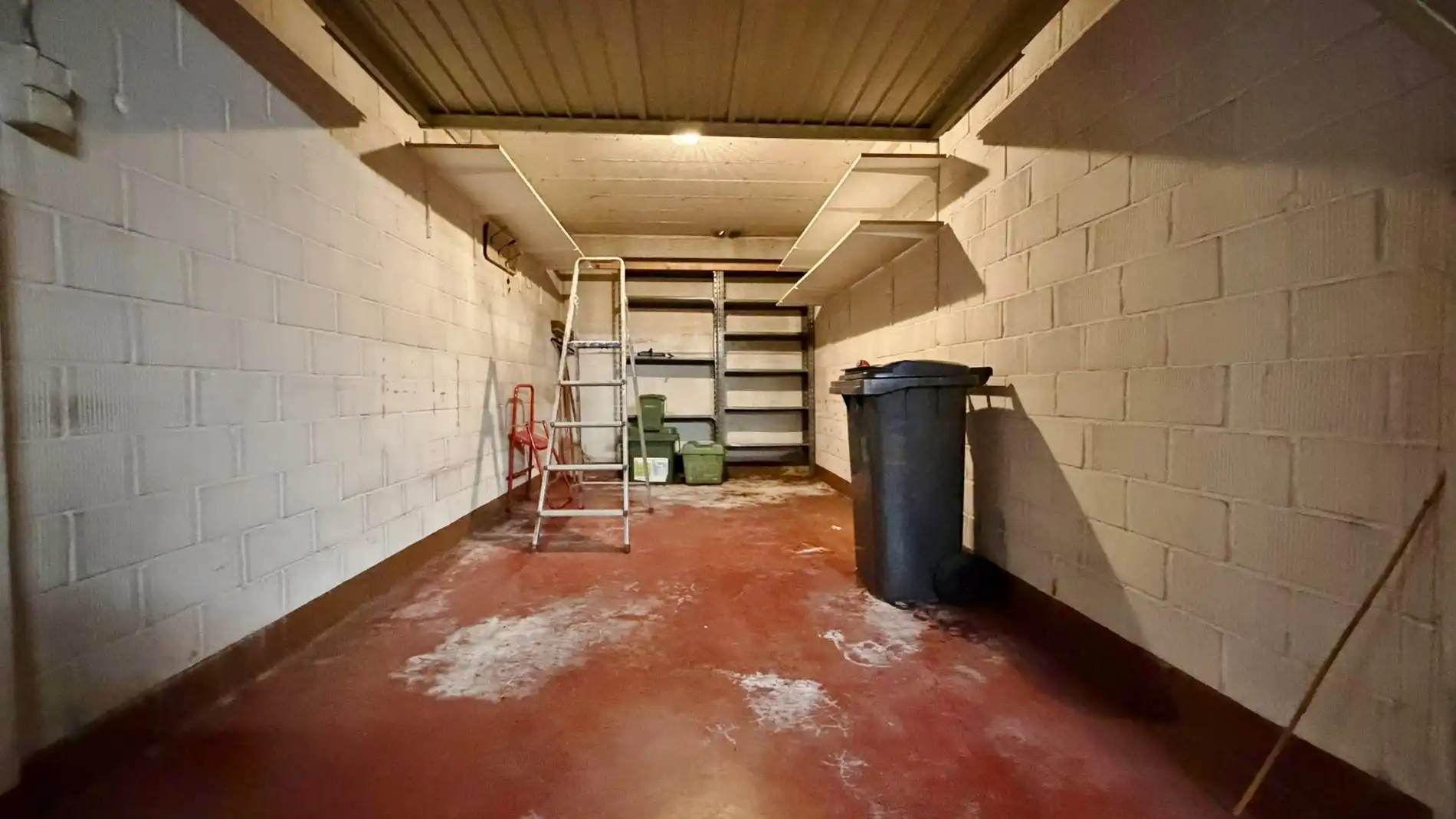 Centraal gelegen appartement met garage en berging foto 14