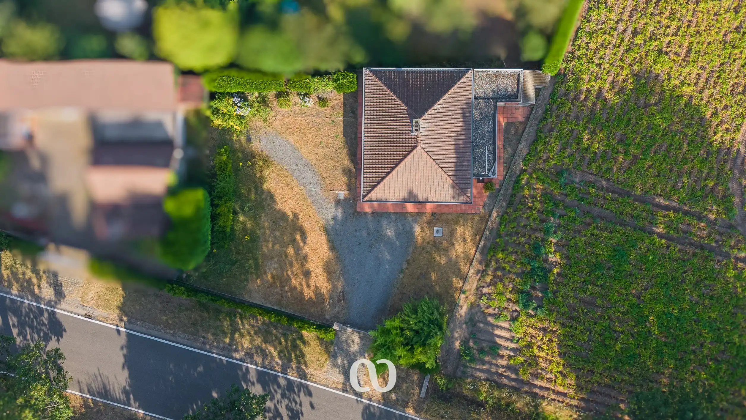 Renovatiewoning met prachtig uitzicht over agrarisch gebied foto 15