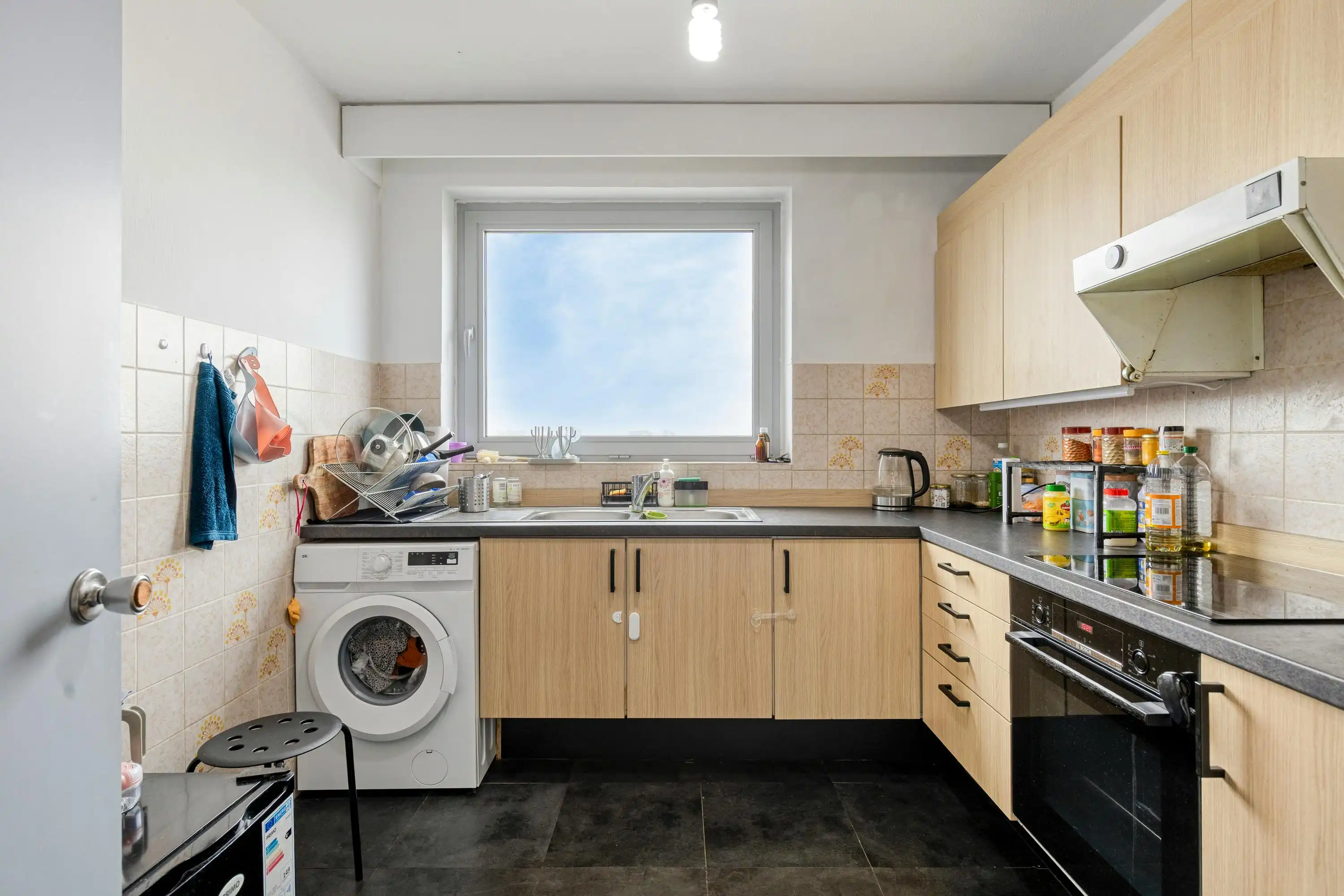Instapklaar appartement op 13de verdieping te Borgerhout! foto 5