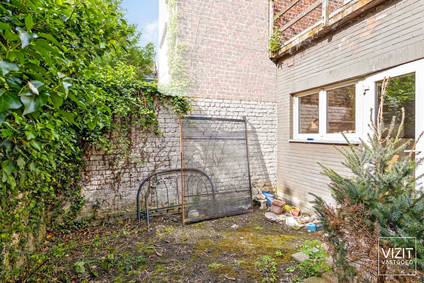 Te renoveren huis 3 slaapkamers met stadstuin en terras foto 13