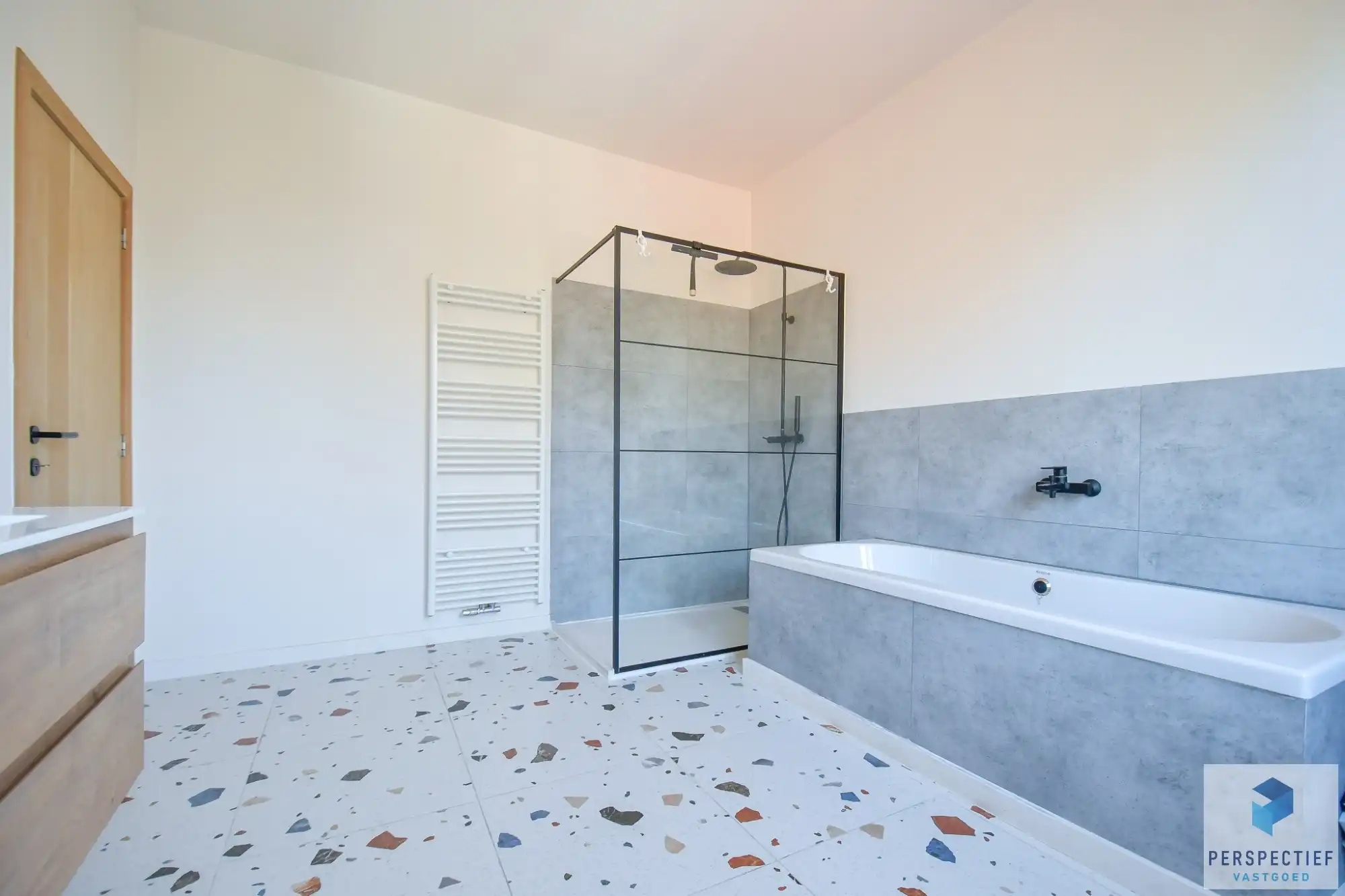 BEZOEKMOMENT ZATERDAG 04/04 VAN 9U30 TOT 11U30 | Ruime mooi gerenoveerde woning met 3 slpk en tuin foto 14