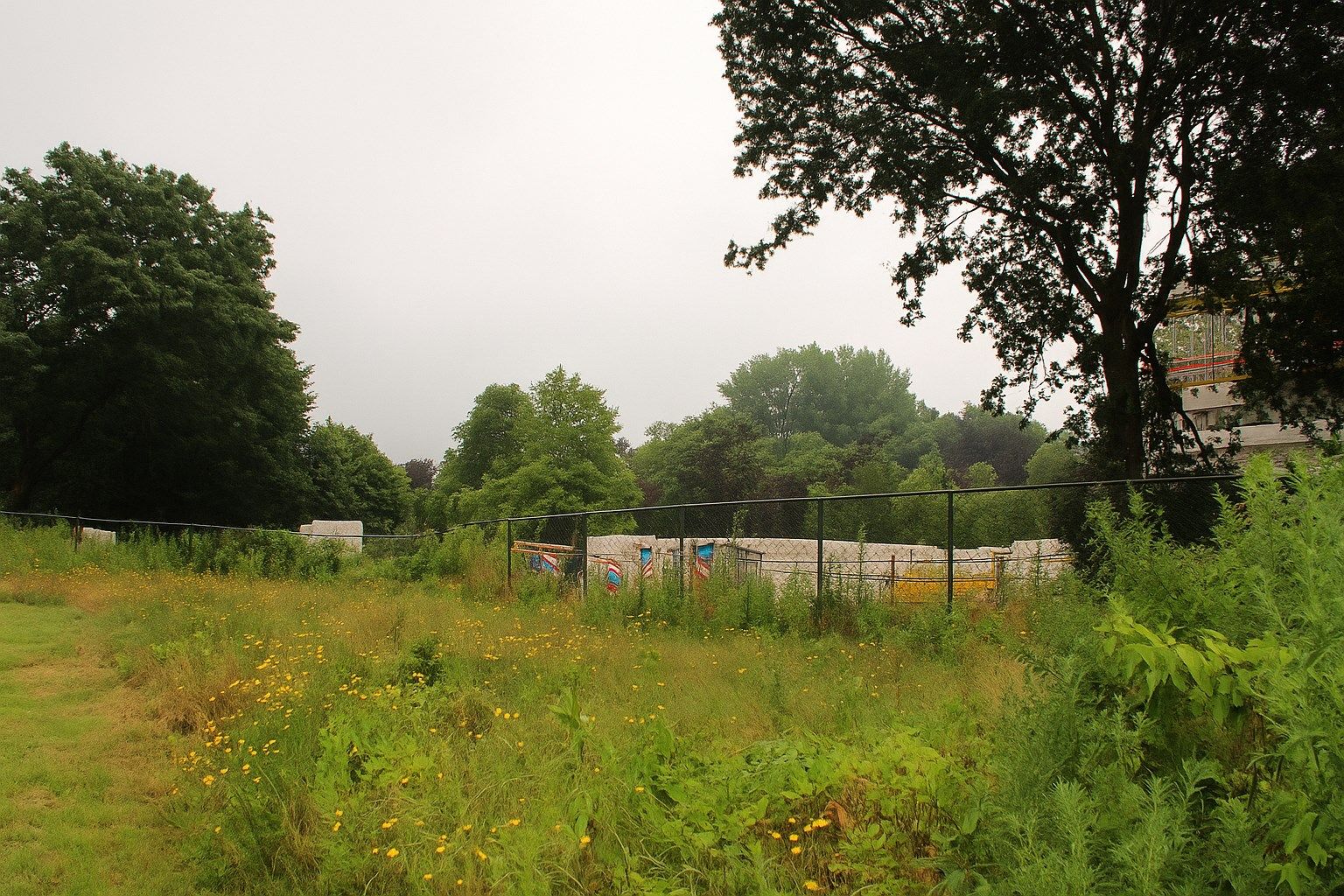 Charmante halfopen bebouwing met tuin op uitgestrekt perceel van 456m² te koop! foto 13