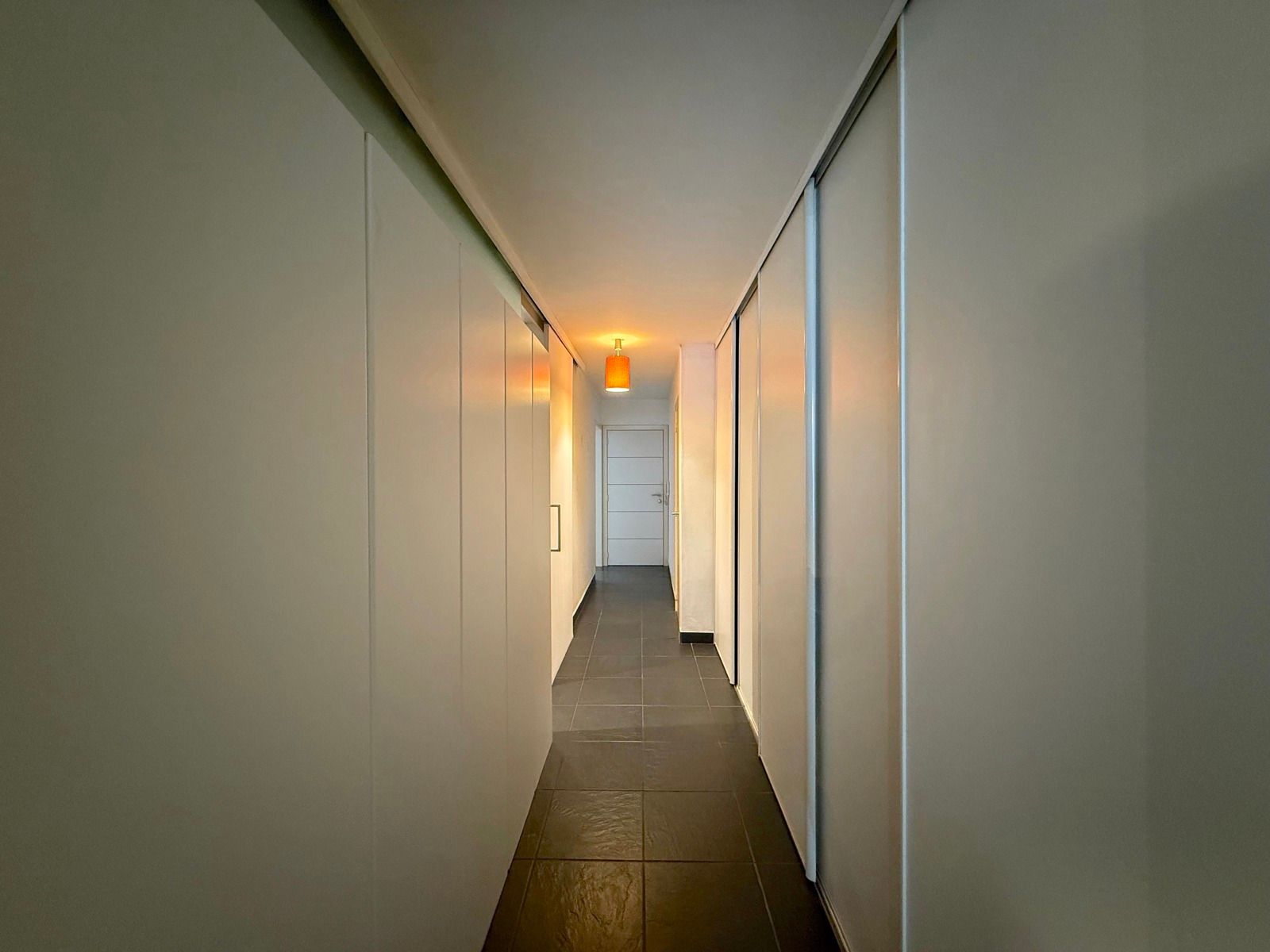 Gezellig appartement met twee slaapkamers en tuintje foto 13