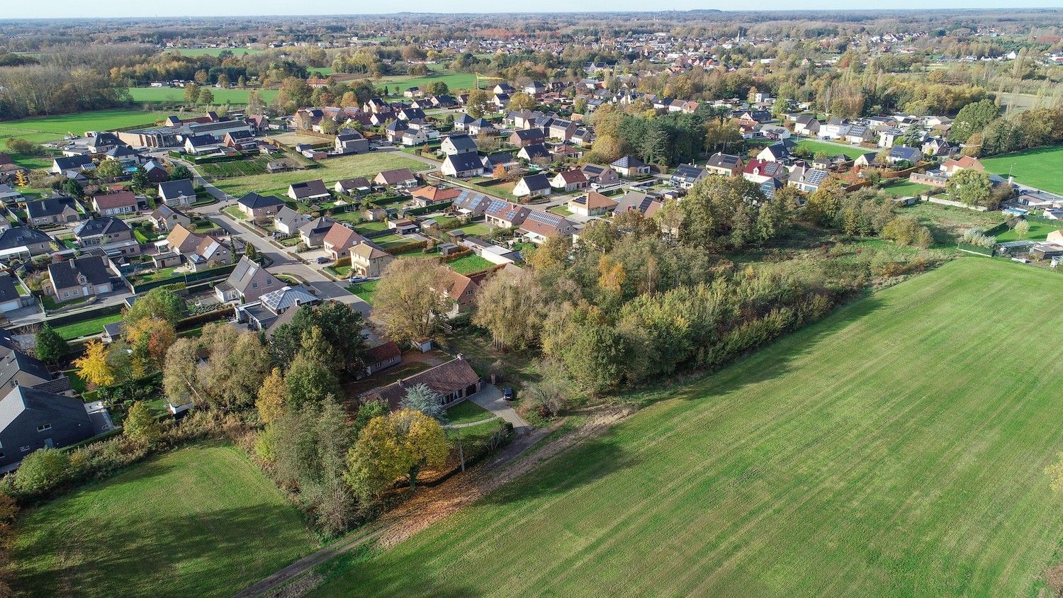 Rustig gelegen alleenstaande woning met westgerichte tuin en unieke bouwvergunning foto 24