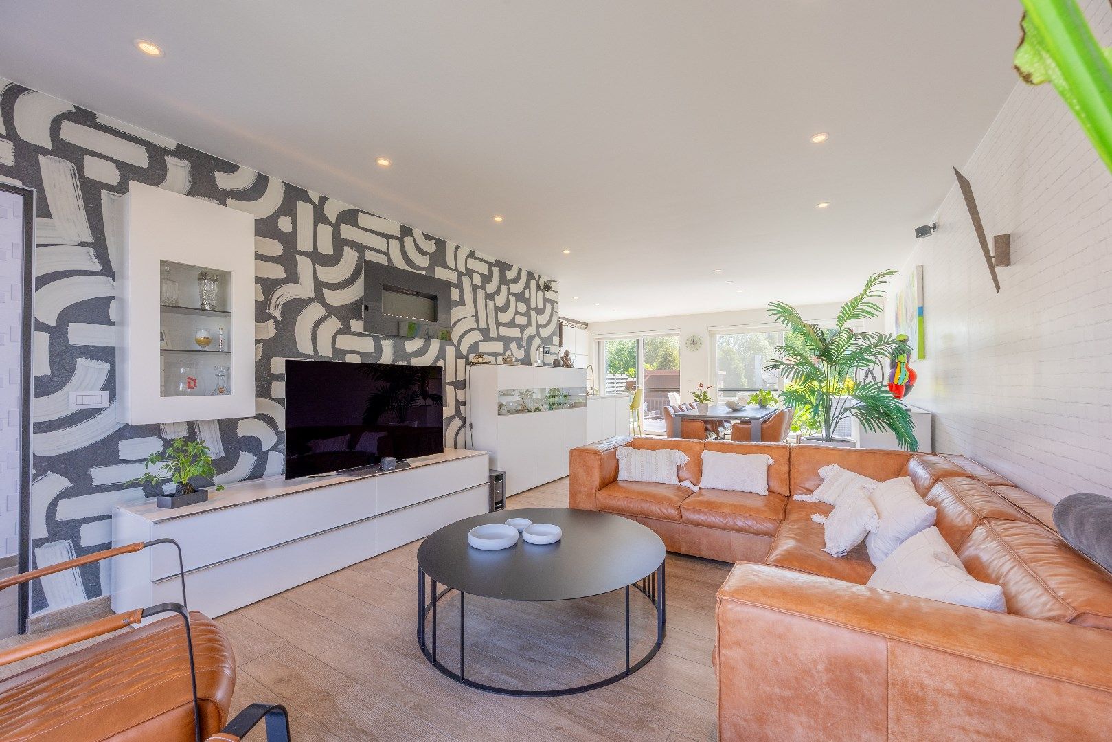 RUIME, KLASSEVOLLE EN ENERGIEZUINIGE WONING  foto 3