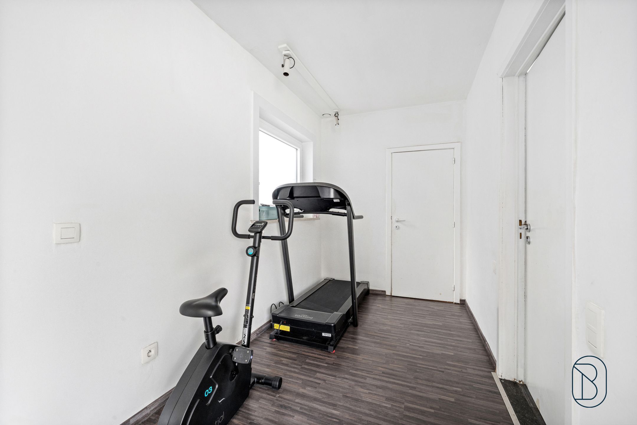 Grote woonst met 4 slk, tuin en garage, zonnepanelen.  foto 16