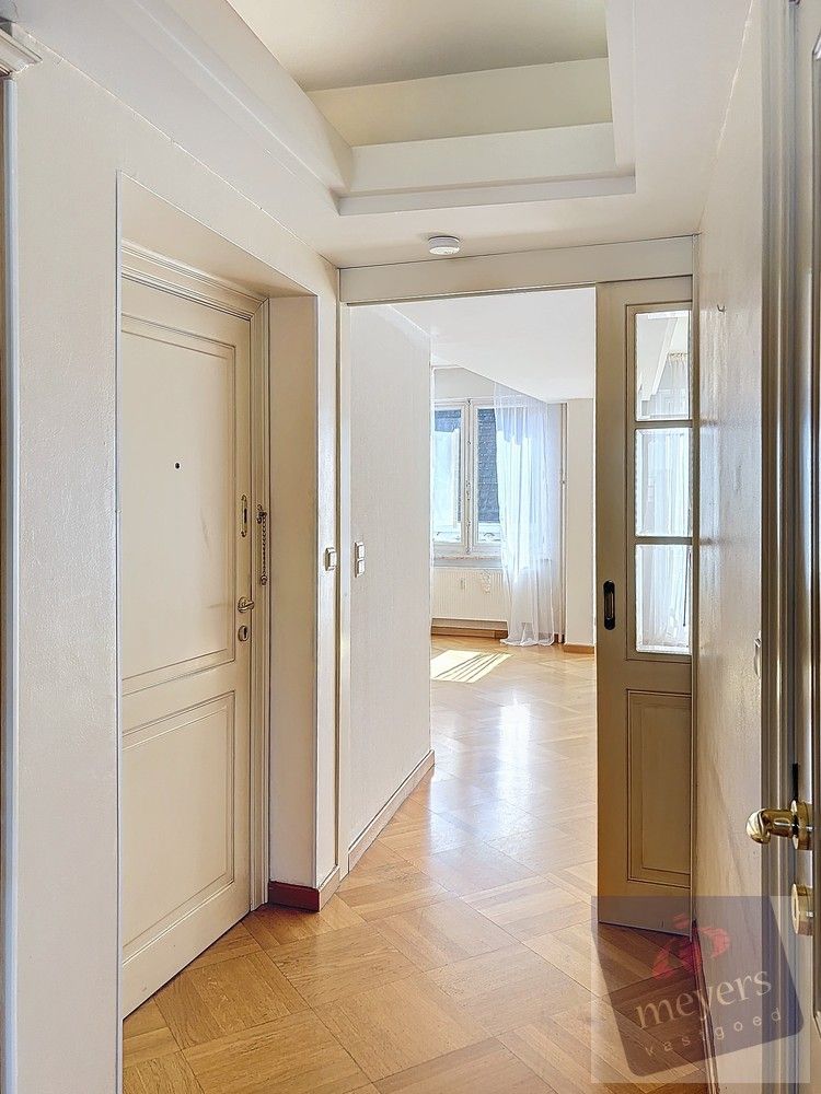 Unieke kans in hartje Hasselt – ruim appartement van 156 m² met optie tot opsplitsing foto 4