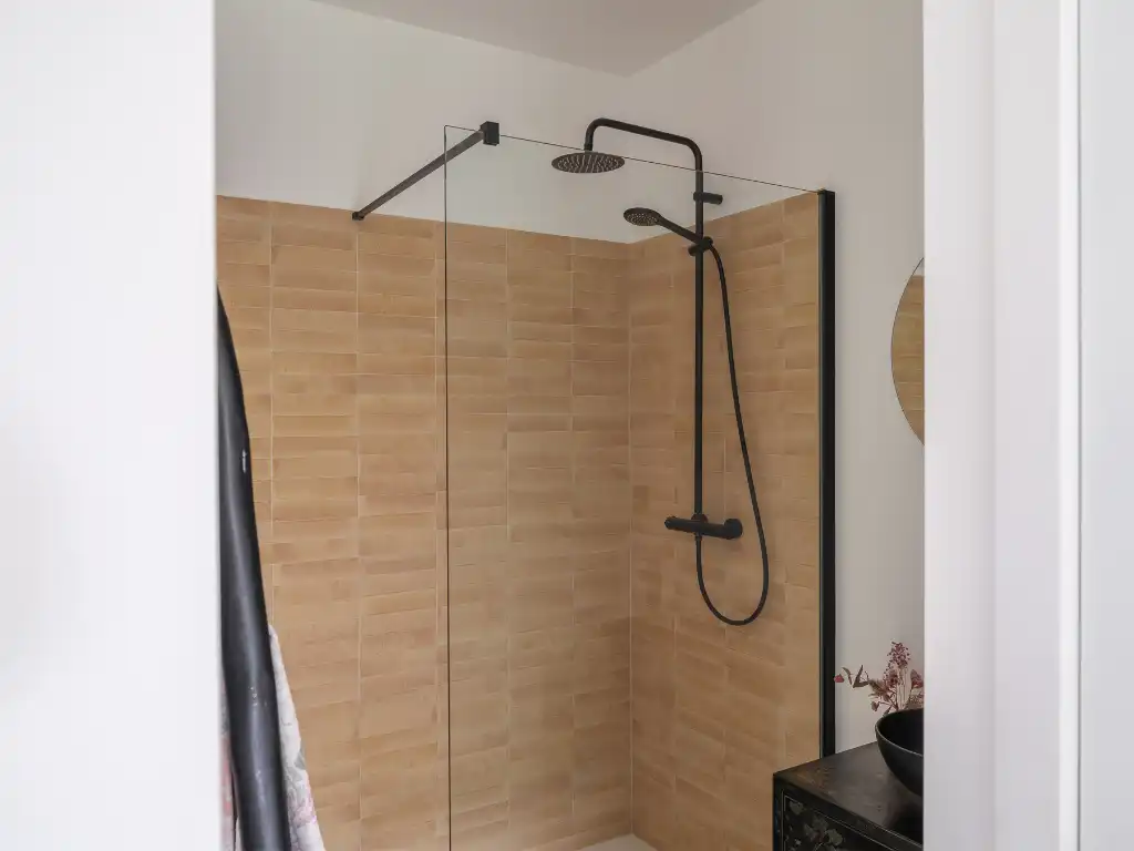 Karaktervolle woning met polyvalente achterbouw en aangename tuin in Westrem. foto 32