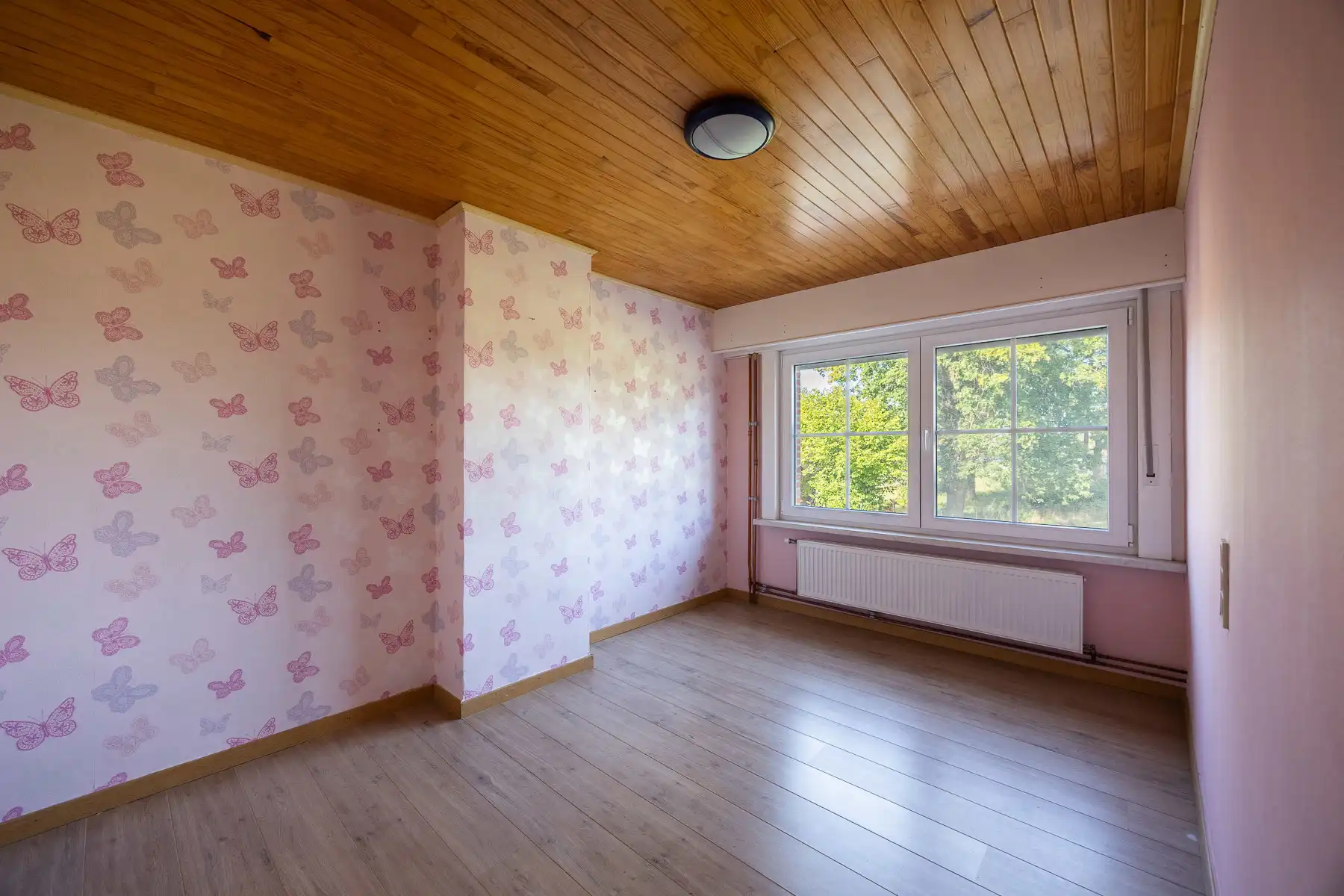 Leuke woning met grote tuin foto 20