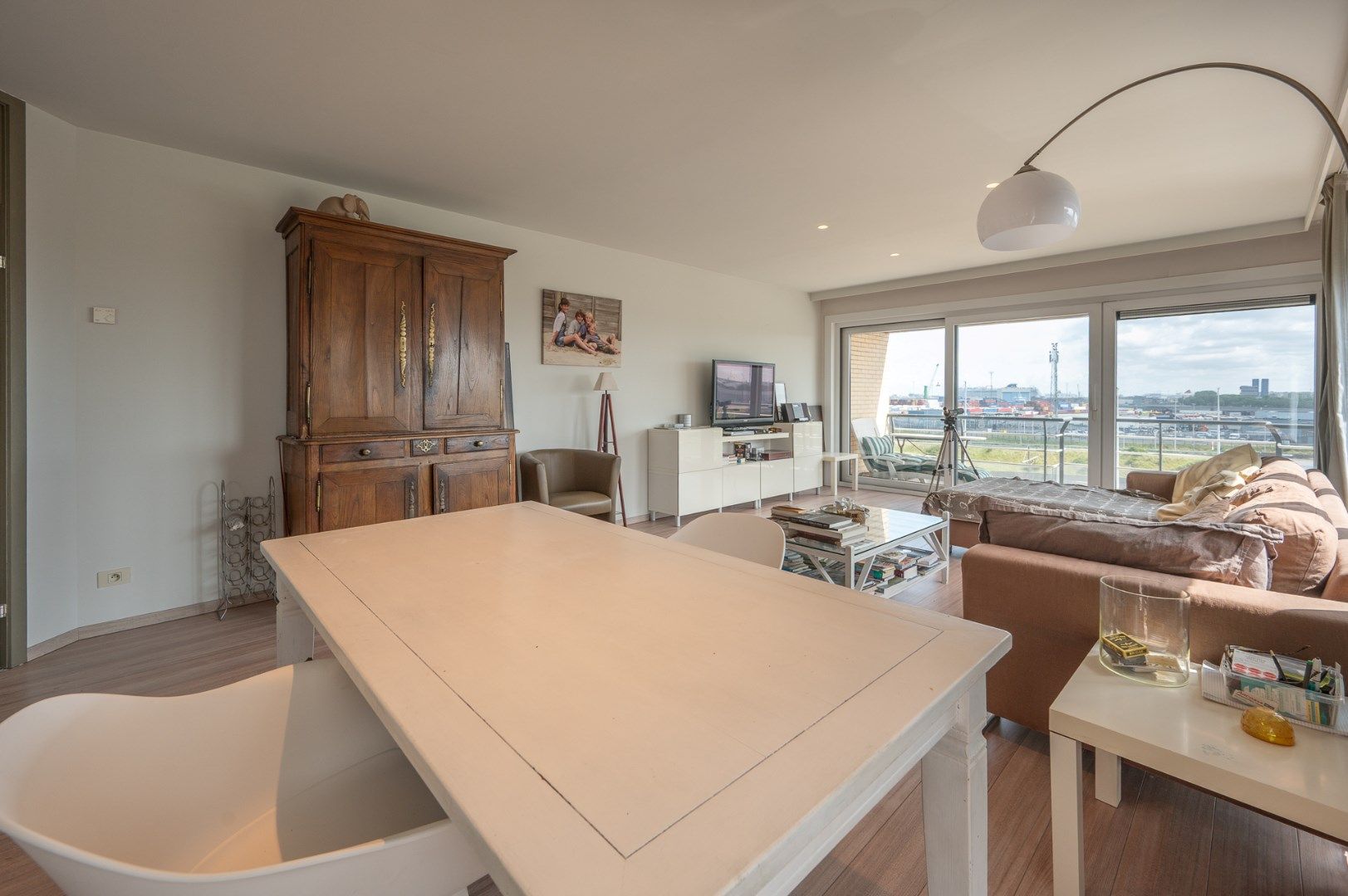 gemeubeld hoekappartement met 2 slaapkamers foto 7