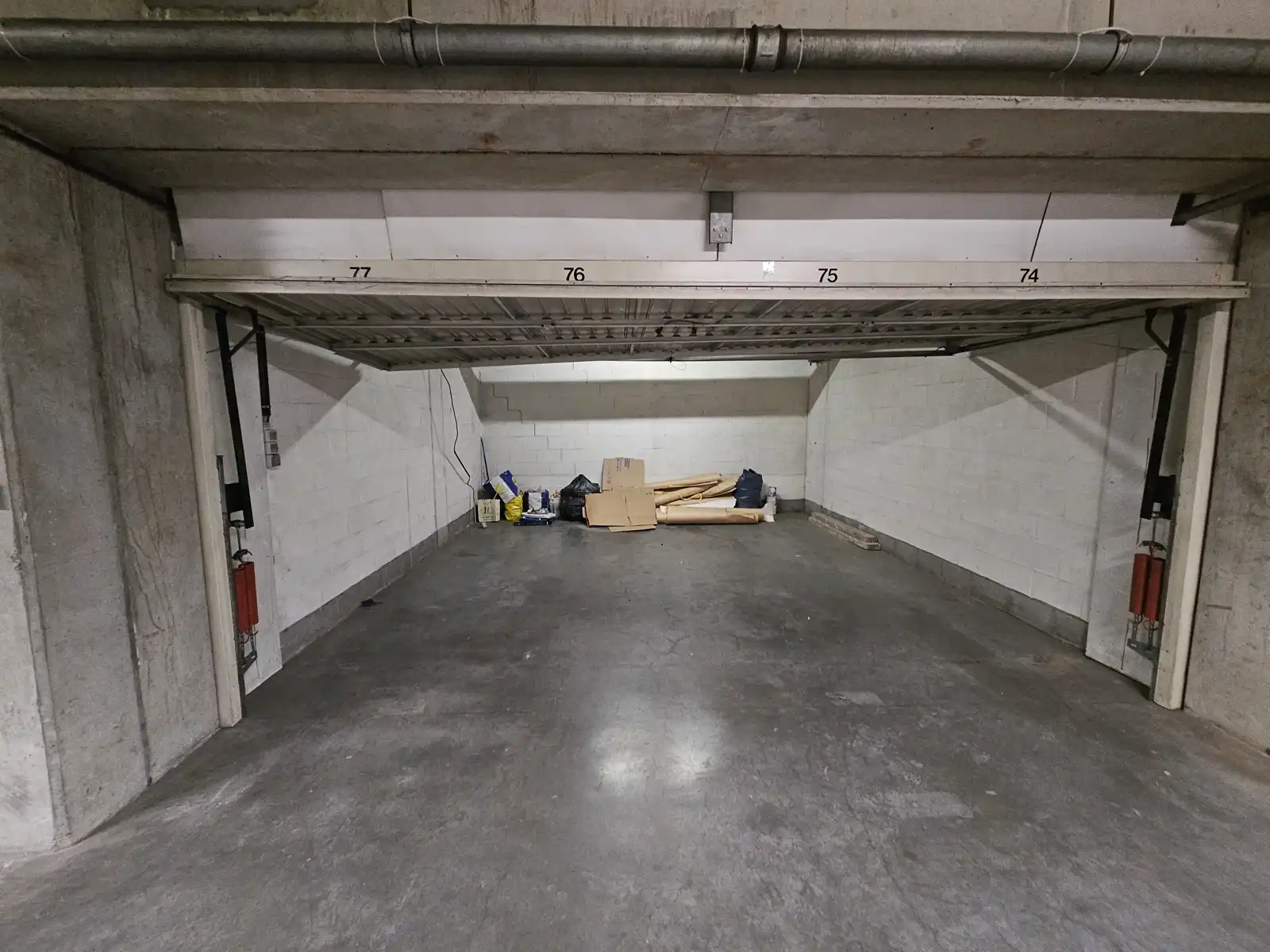 Lichtrijk duplex appartement met 2 slaapkamers en dubbele garage! foto 32