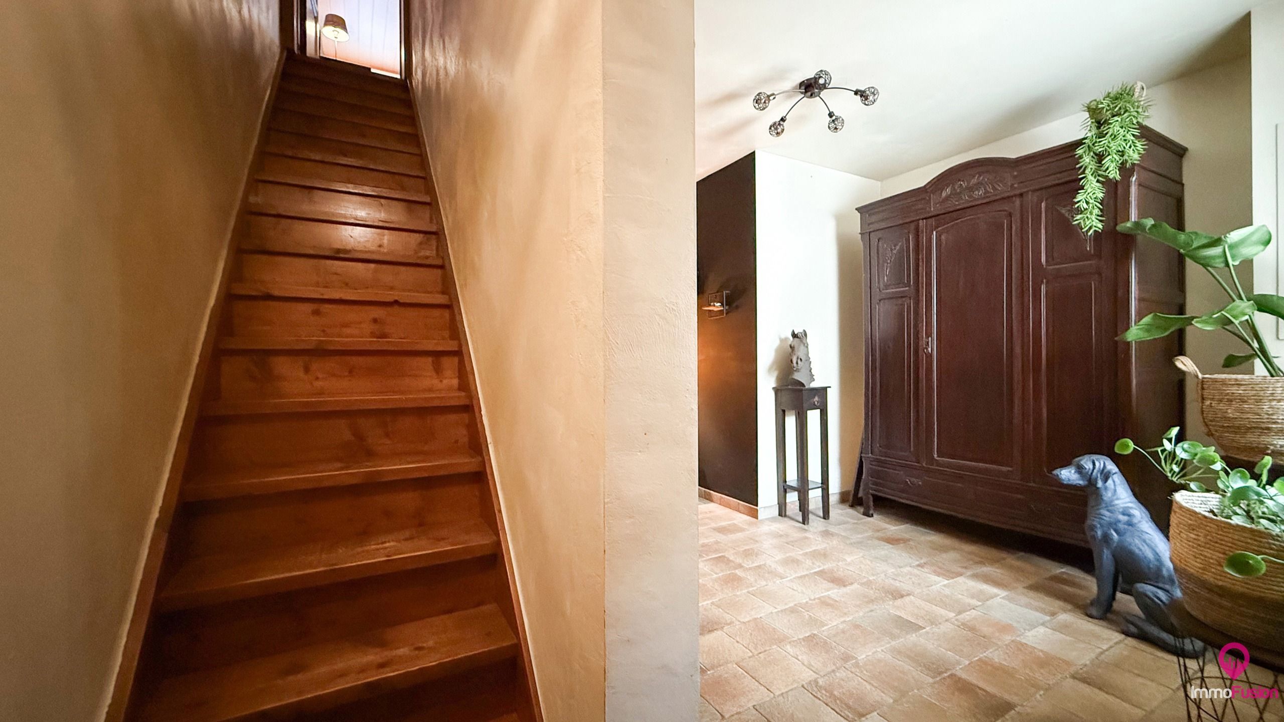 Idyllische woning met 2 slaapkamers, weide en stallen! foto 17