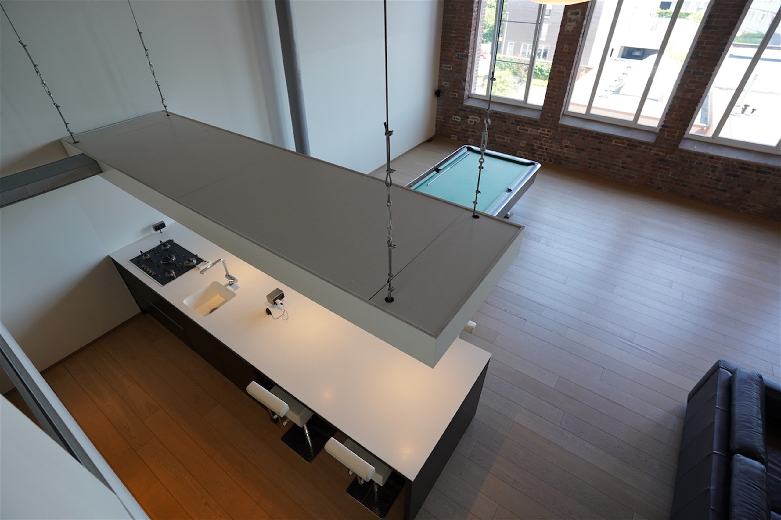 Verrassende, heldere loft met plafondhoogten van 6 m! foto 9
