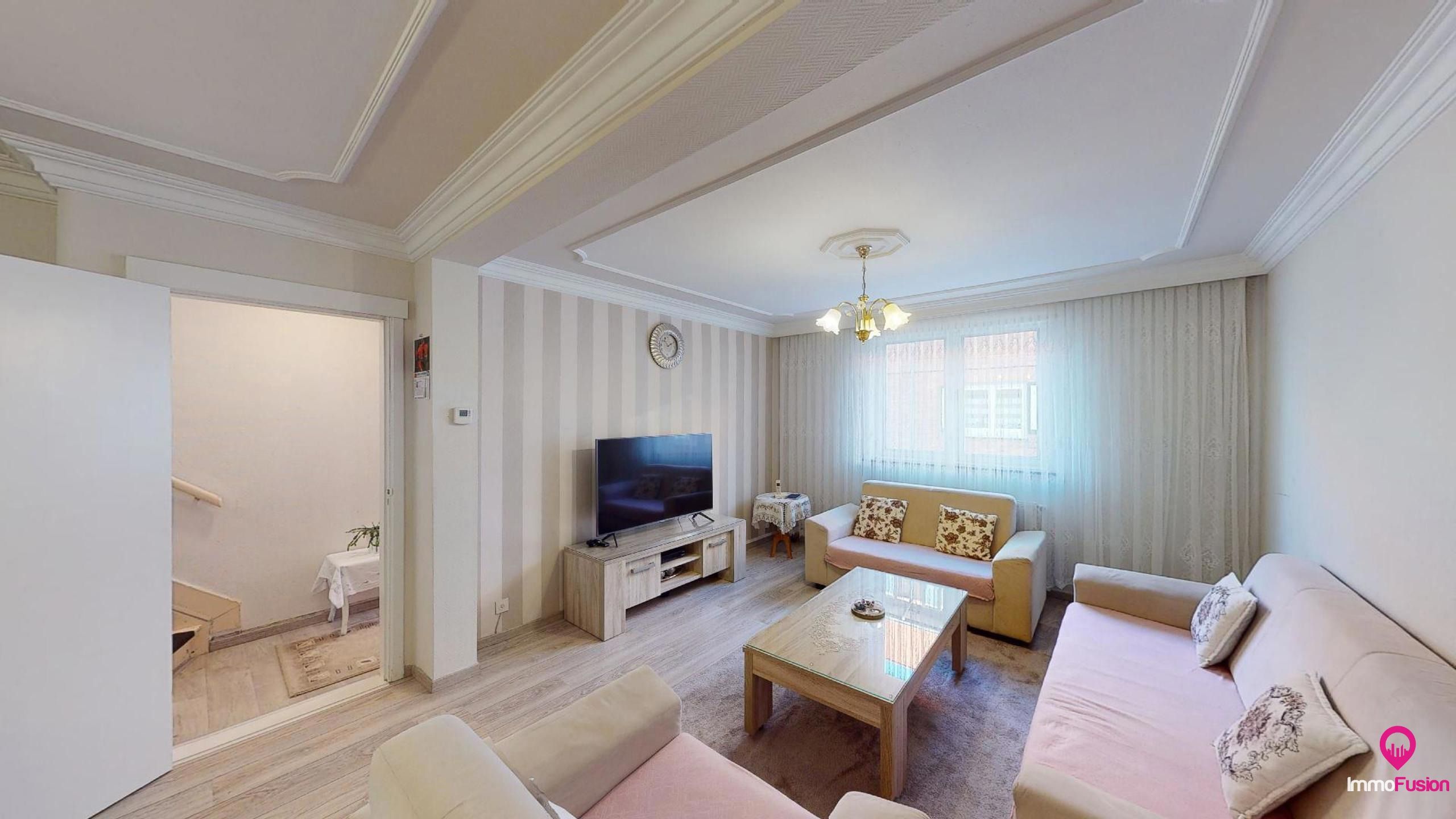 Aangename rijwoning met 3 slaapkamers in leuke woonomgeving! foto 3