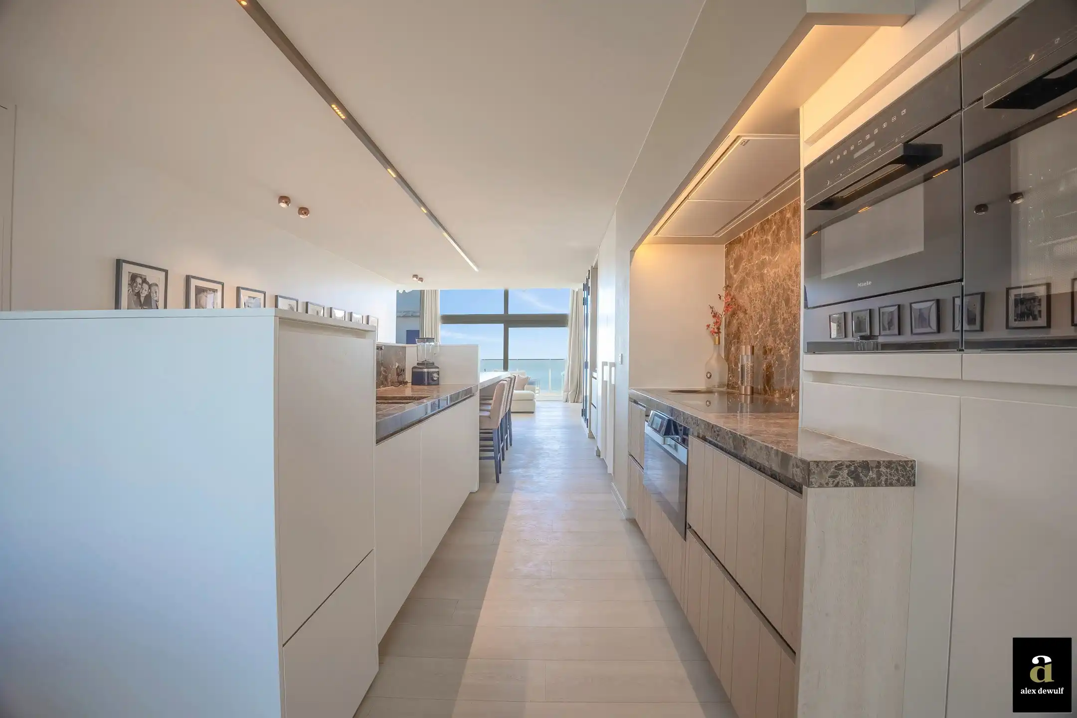 Exclusieve mezzanine met panoramisch frontaal zeezicht – Residentie Royal Navy foto 9