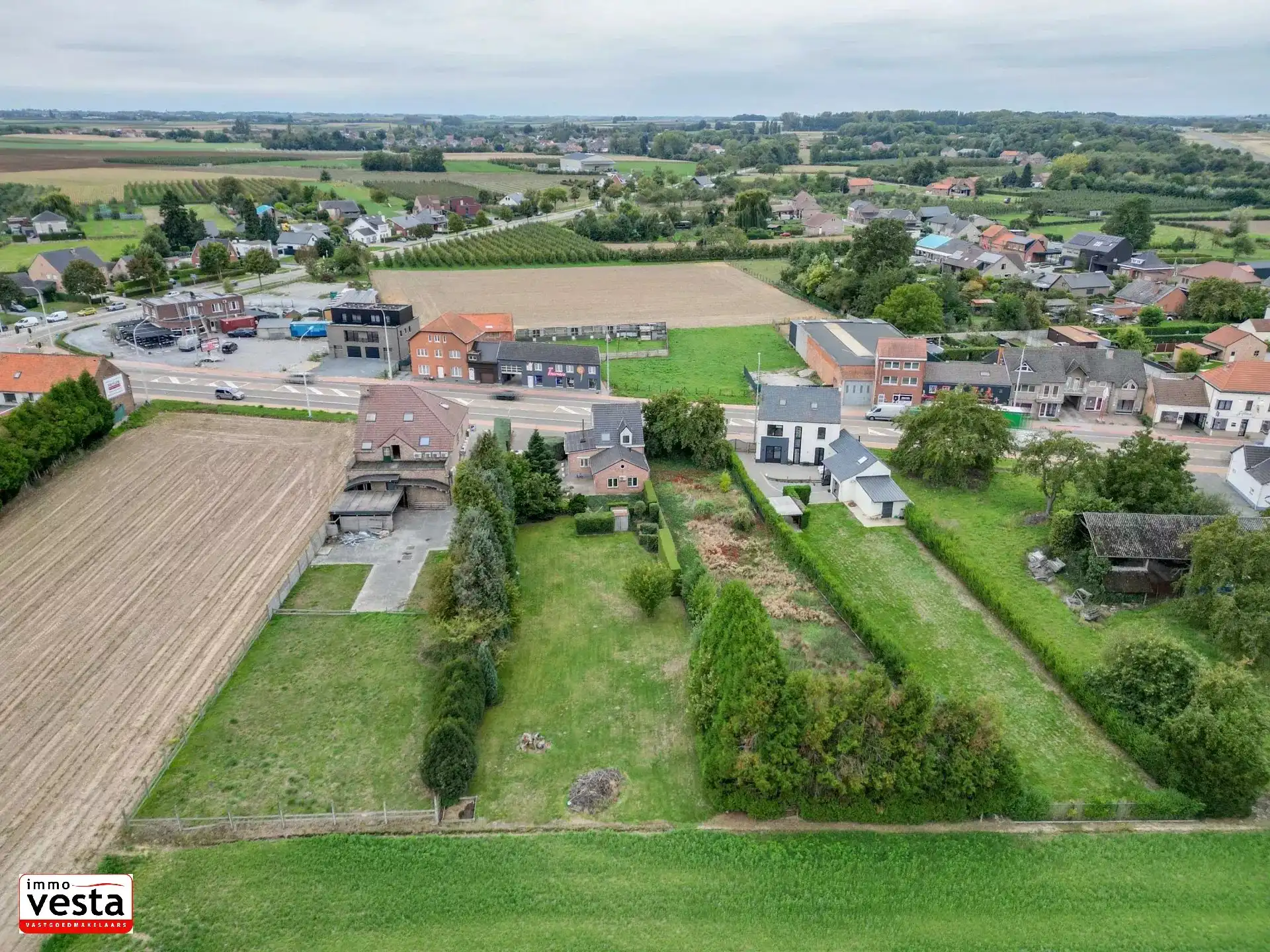 Op te knappen handelspand met mogelijkheid tot herbestemming foto 4