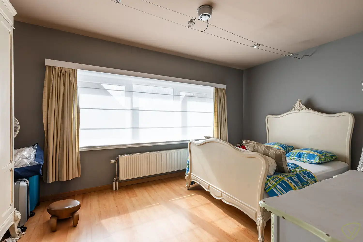Lichtrijke instpaklare woning te Wondelgem in een residentiële omgeving. foto 17