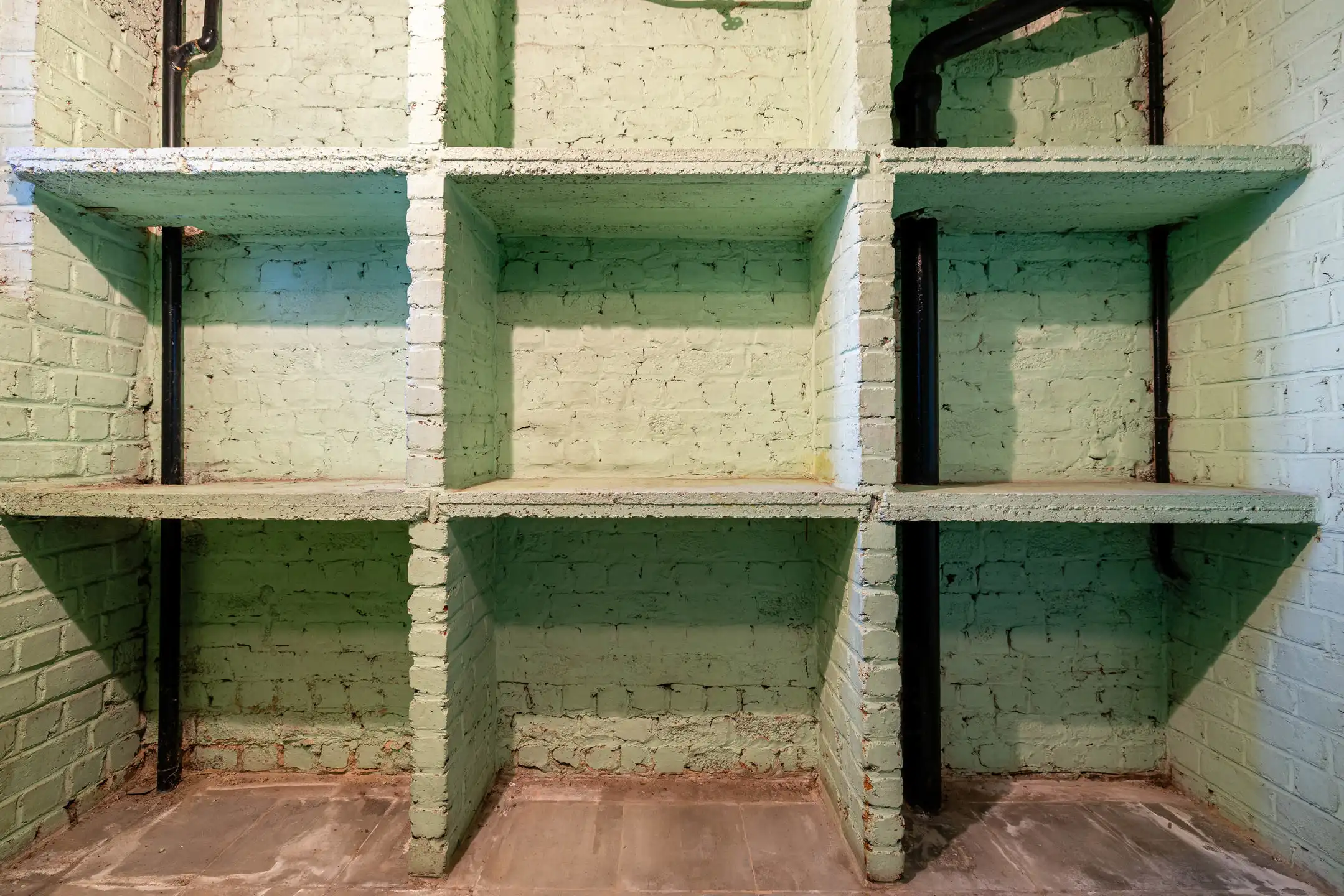 Huis met “mooie verdieping”: 2 slaapkamers + studeerkamer foto 23