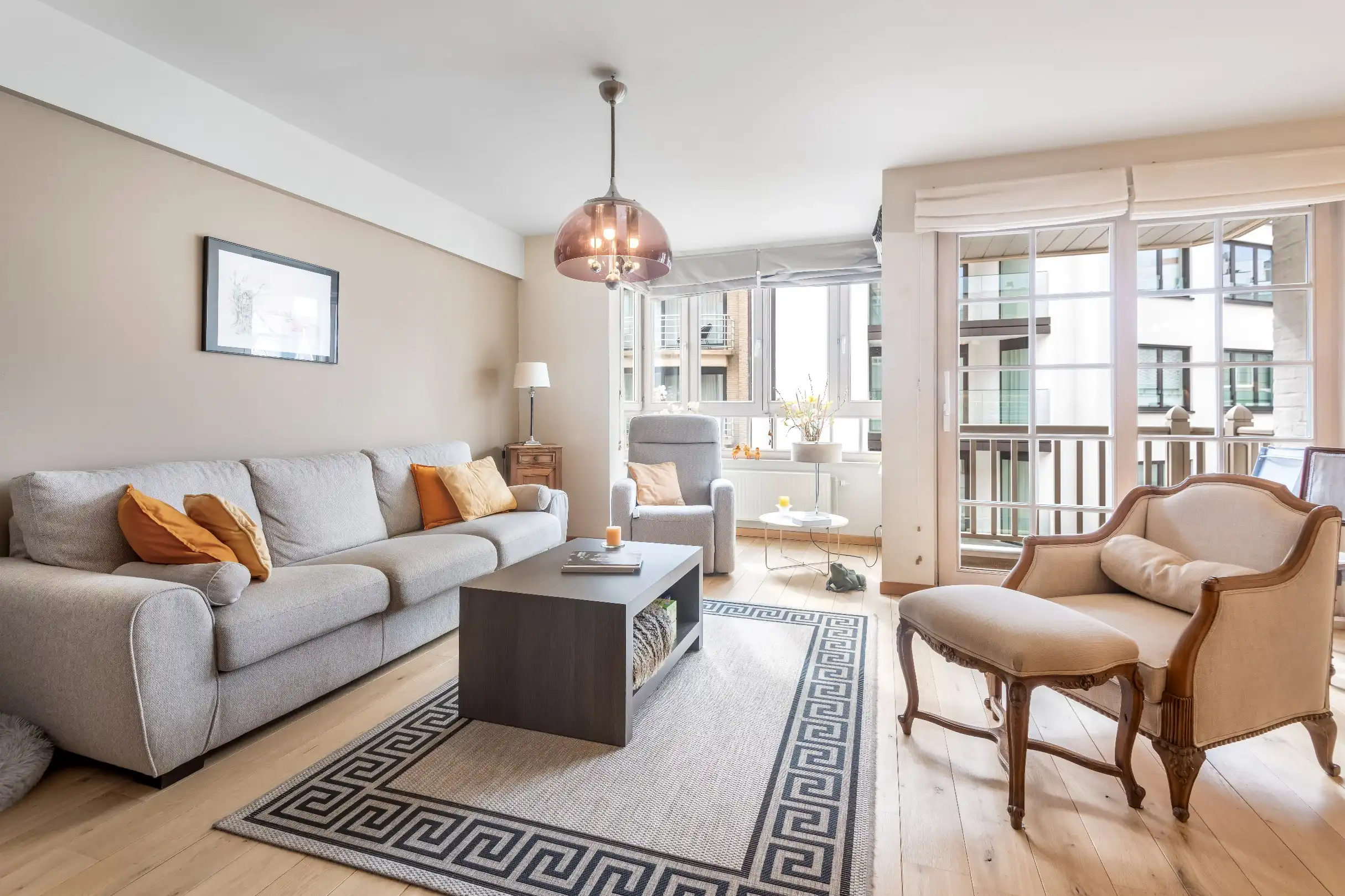 Verzorgd, zuidgericht  gemeubeld appartement gelegen vlakbij de Lippenslaan en de Dumortierlaan foto 5