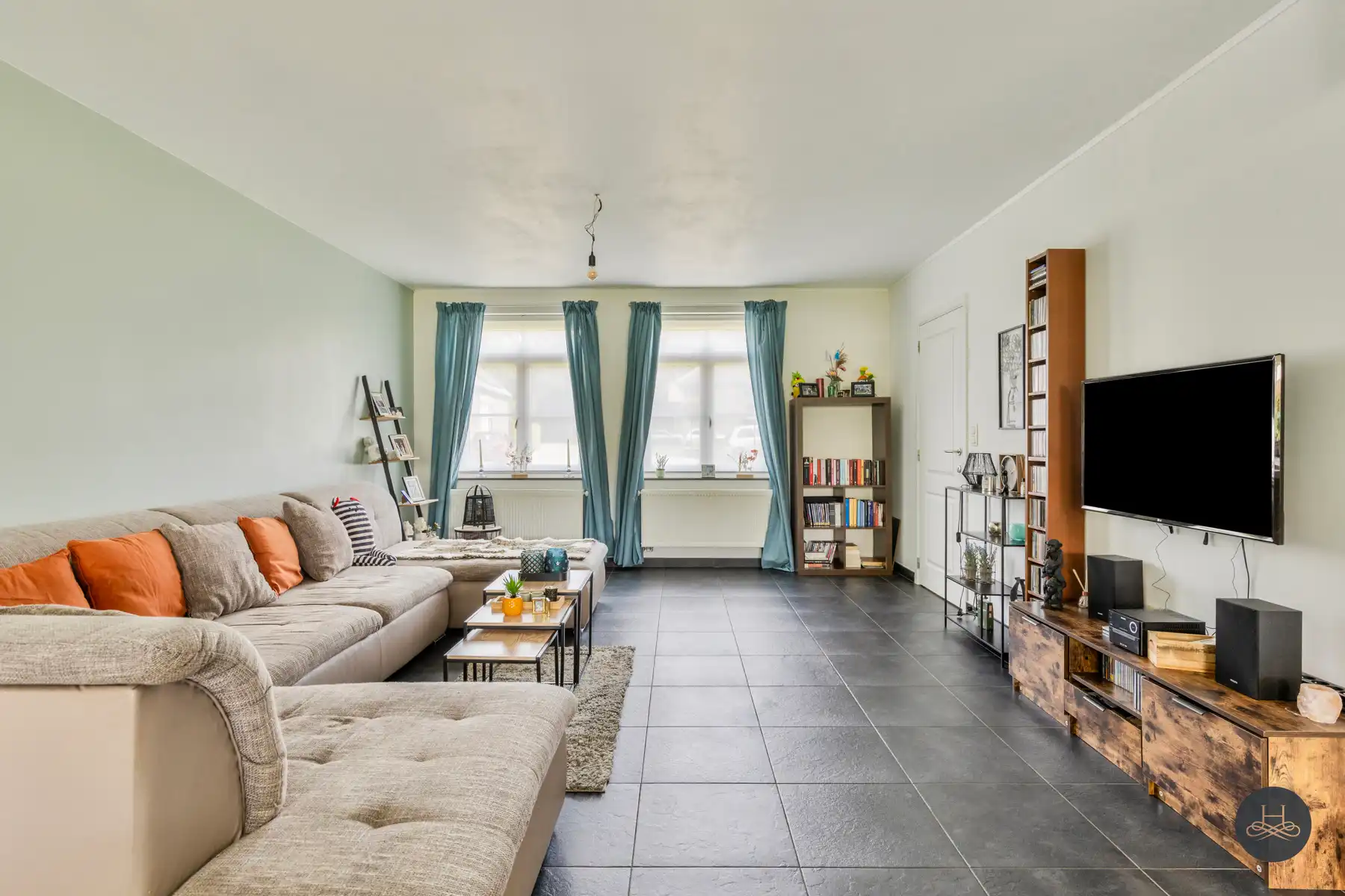 Leuke woning met grote tuin foto 4
