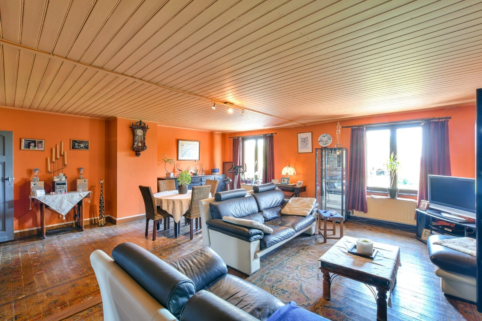 Welgekende Horecazaak te koop op Stene met woonst met 3 slaapkamers foto 14