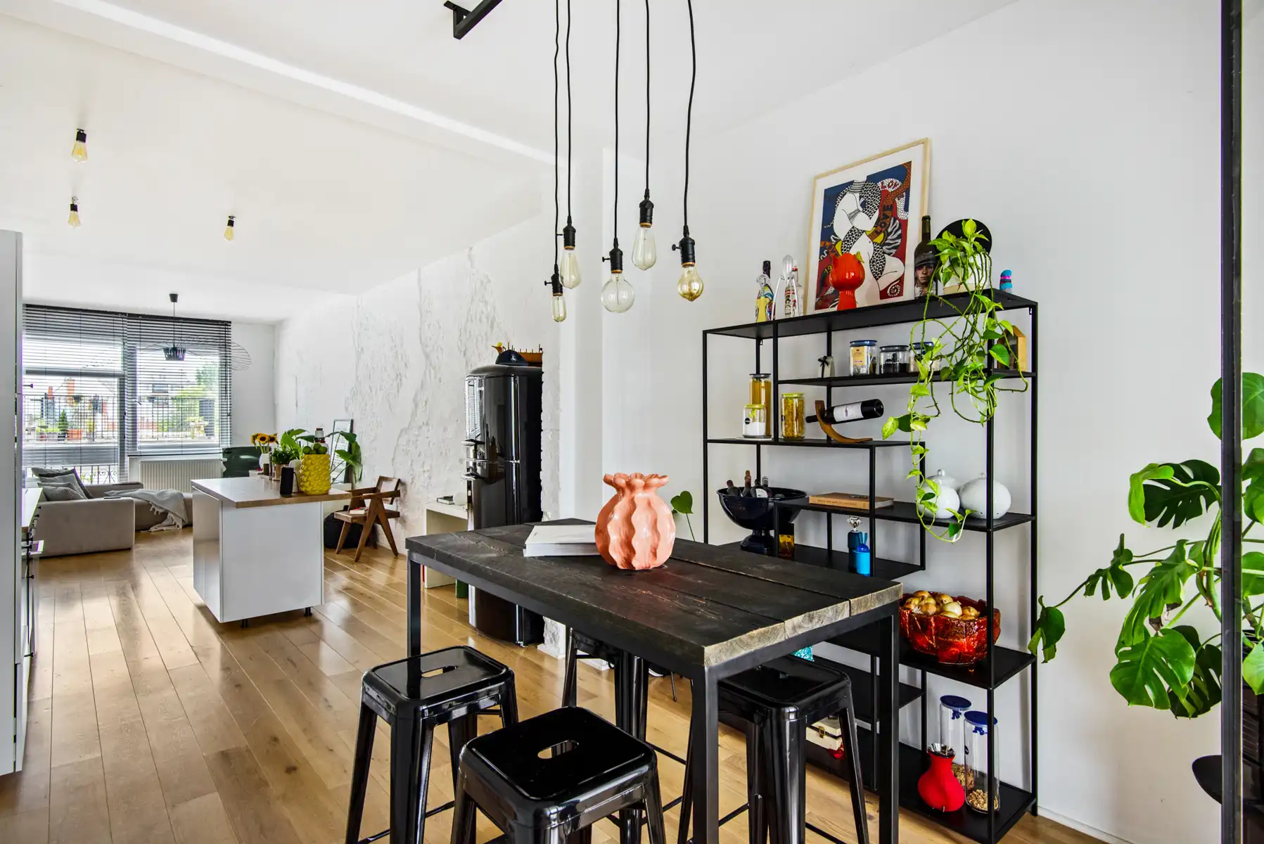 Ruim en luxueus appartement met 2 kamers  foto 12
