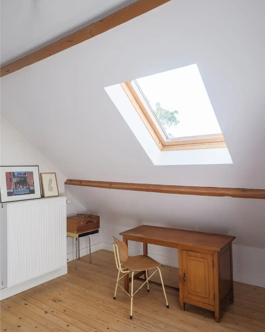 Karaktervolle burgerwoning die baadt in natuurlijk licht, met drie slaapkamers en een aangename buitenruimte op enkele stappen van het historische centrum. foto 18