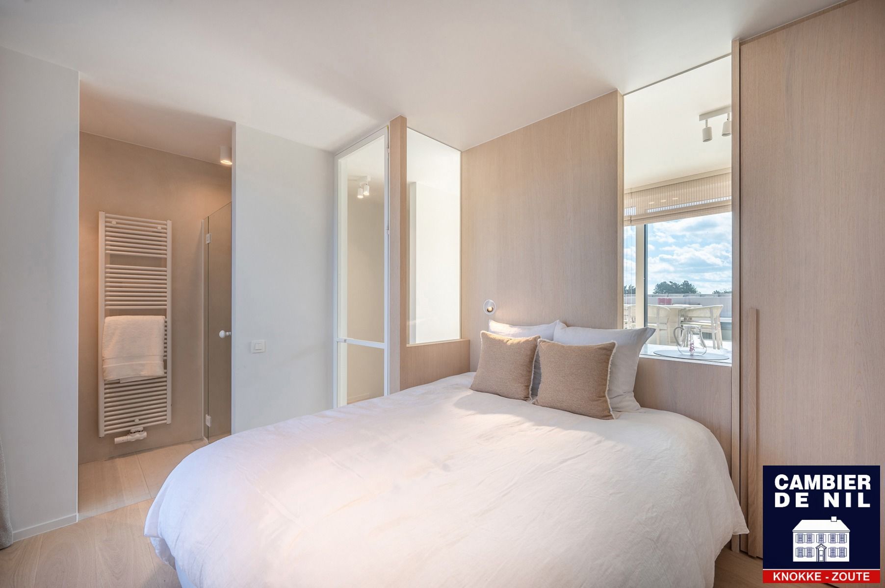 Vernieuwd appartement met open zichten mooie terrassen foto 23