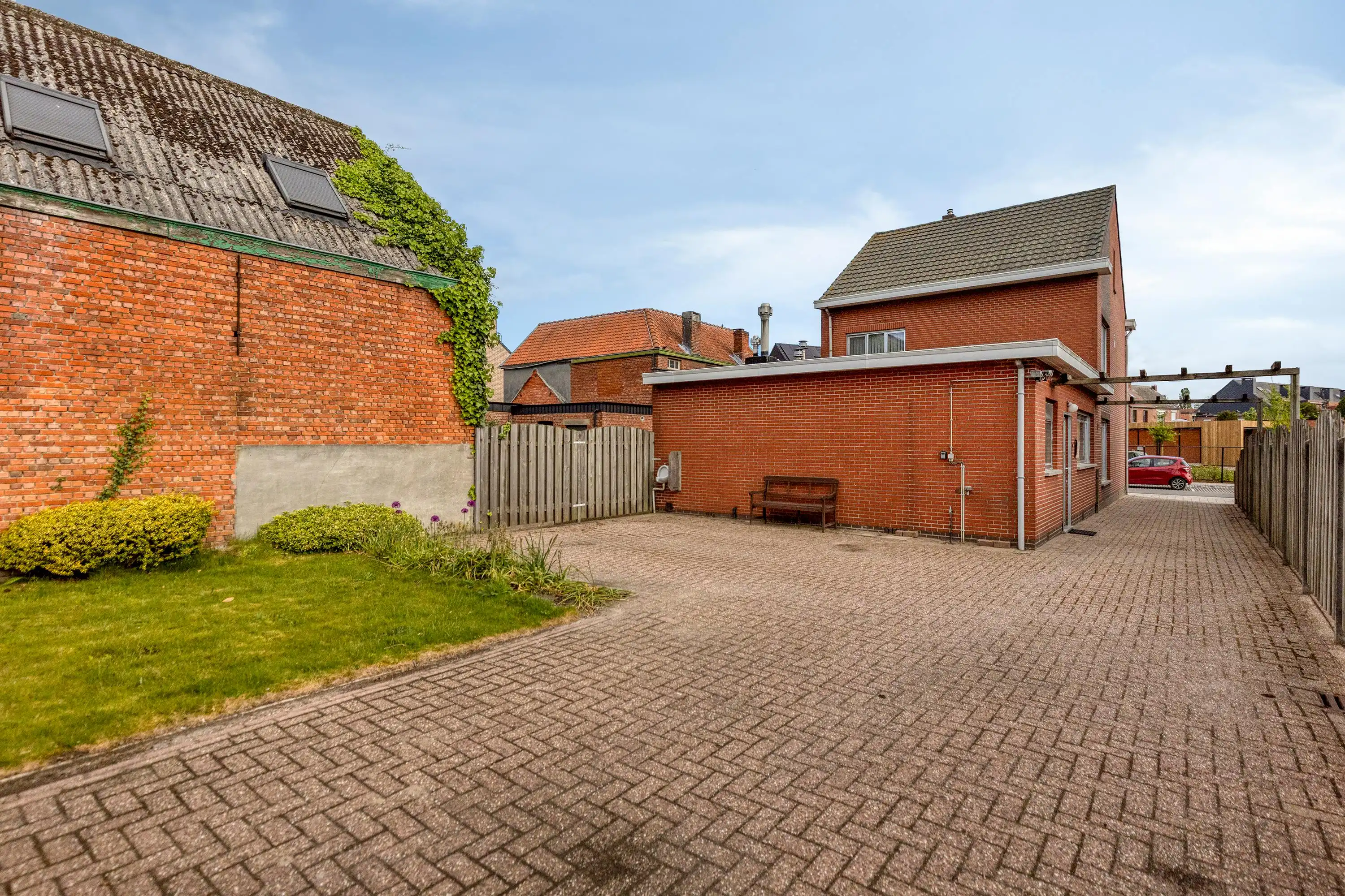 Huis met 4 slaapkamers en grote tuin te koop in Wuustwezel! foto 36
