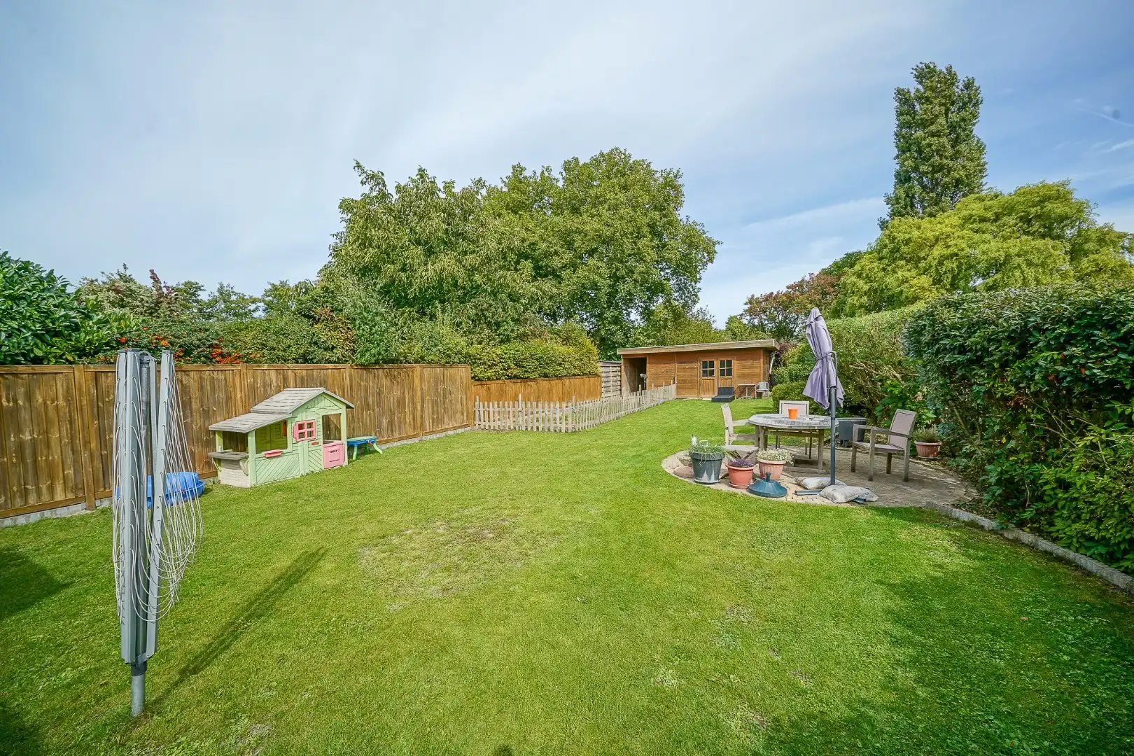 Ruime halfopen bebouwing vlak bij de Spuikom (Bredene) foto 6