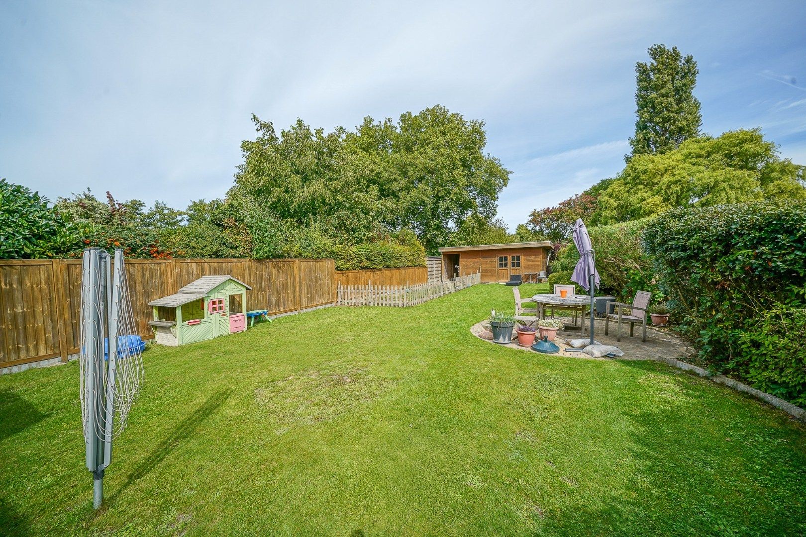 Ruime halfopen bebouwing vlak bij de Spuikom (Bredene) foto 5