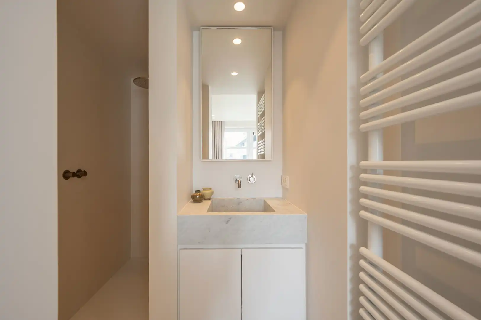 Appartement met zeezicht, gelegen in een villaresidentie in hartje Zoute. foto 19