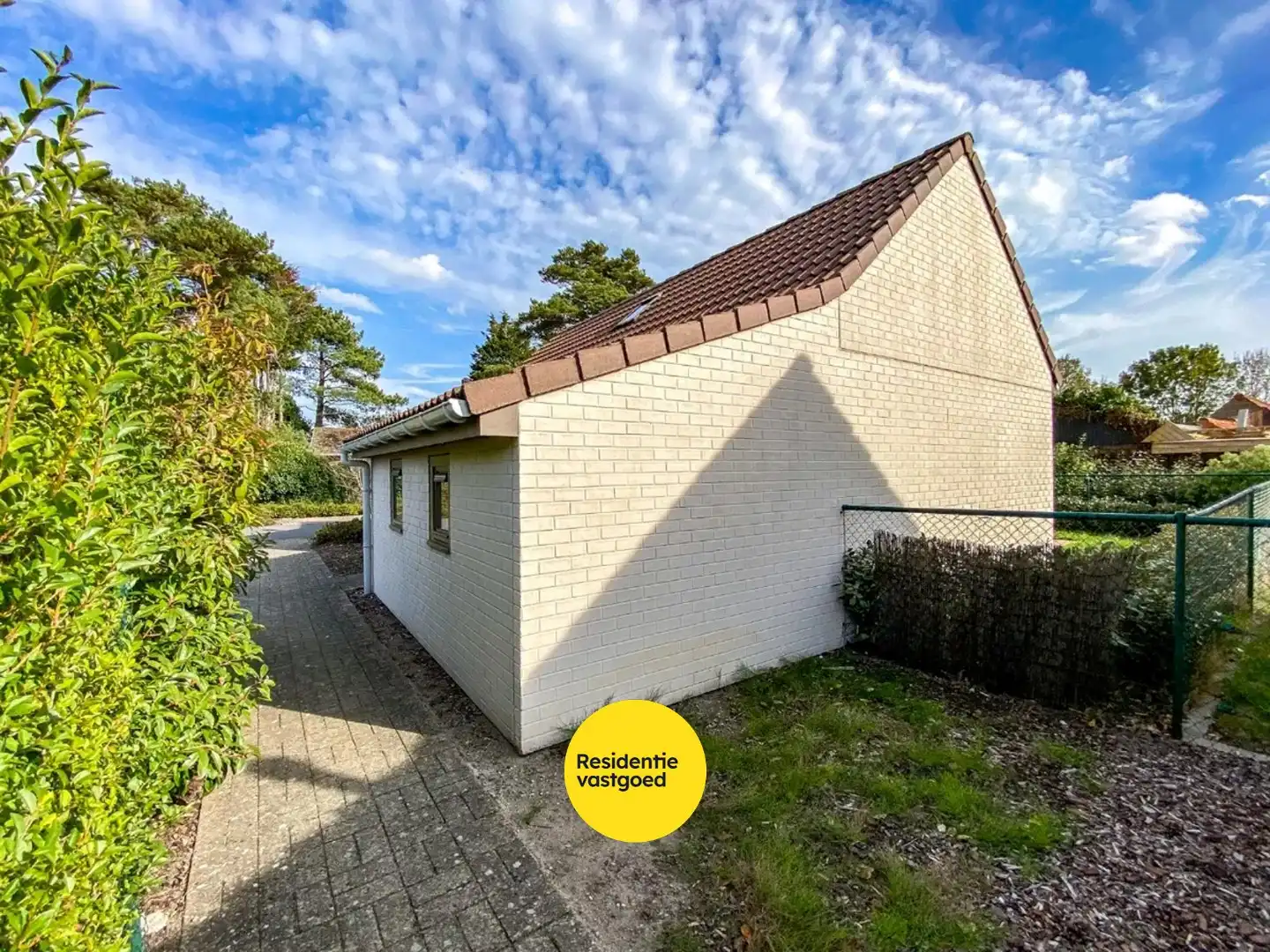 Prachtig onderhouden vakantiewoning (type vissershuis) met 3 slaapkamers en privé-parkeerplaats te Oostduinkerke.  foto 20