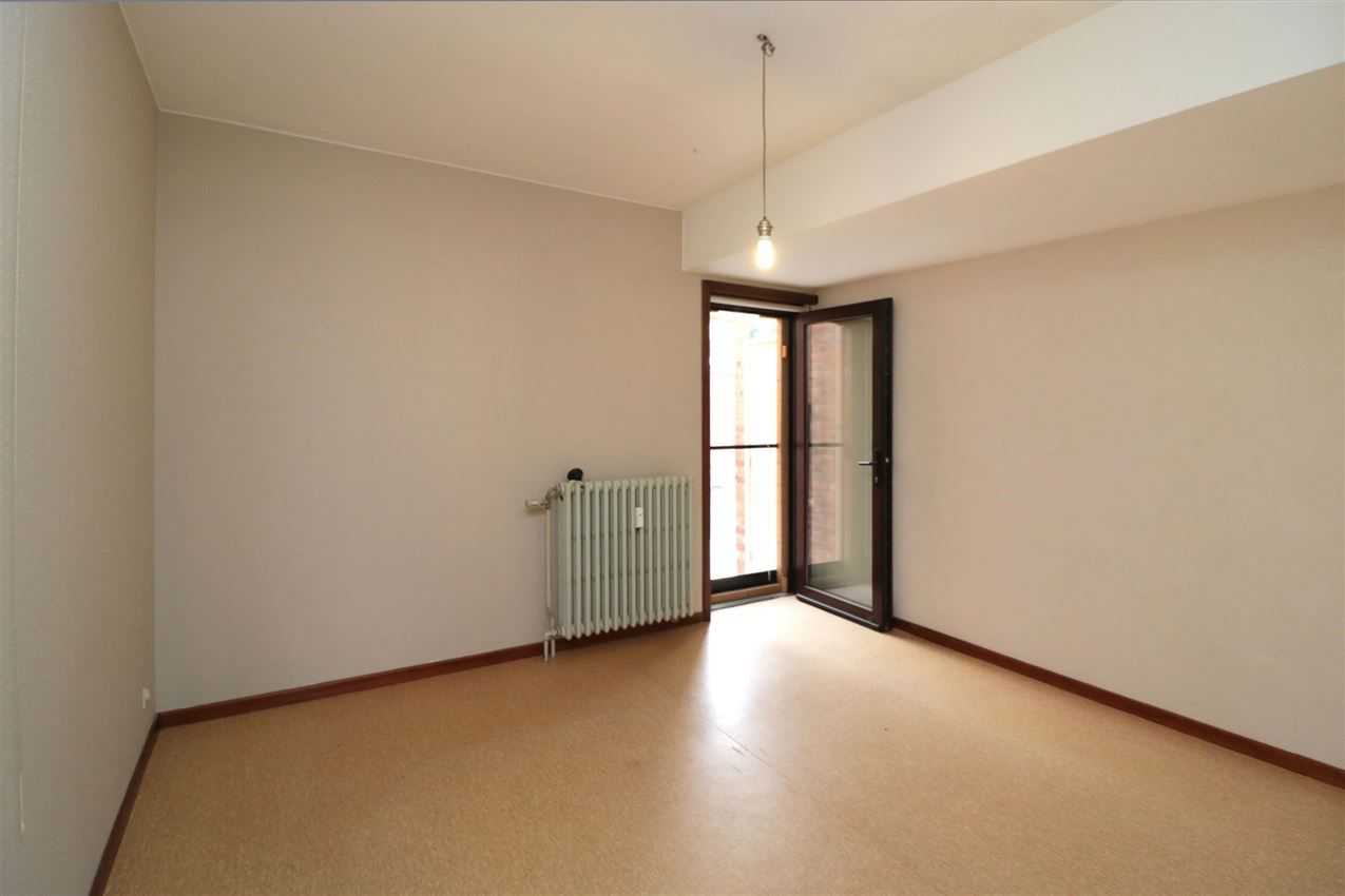 Opbrengsteigendom (handel & 4 app) op toplocatie foto 80