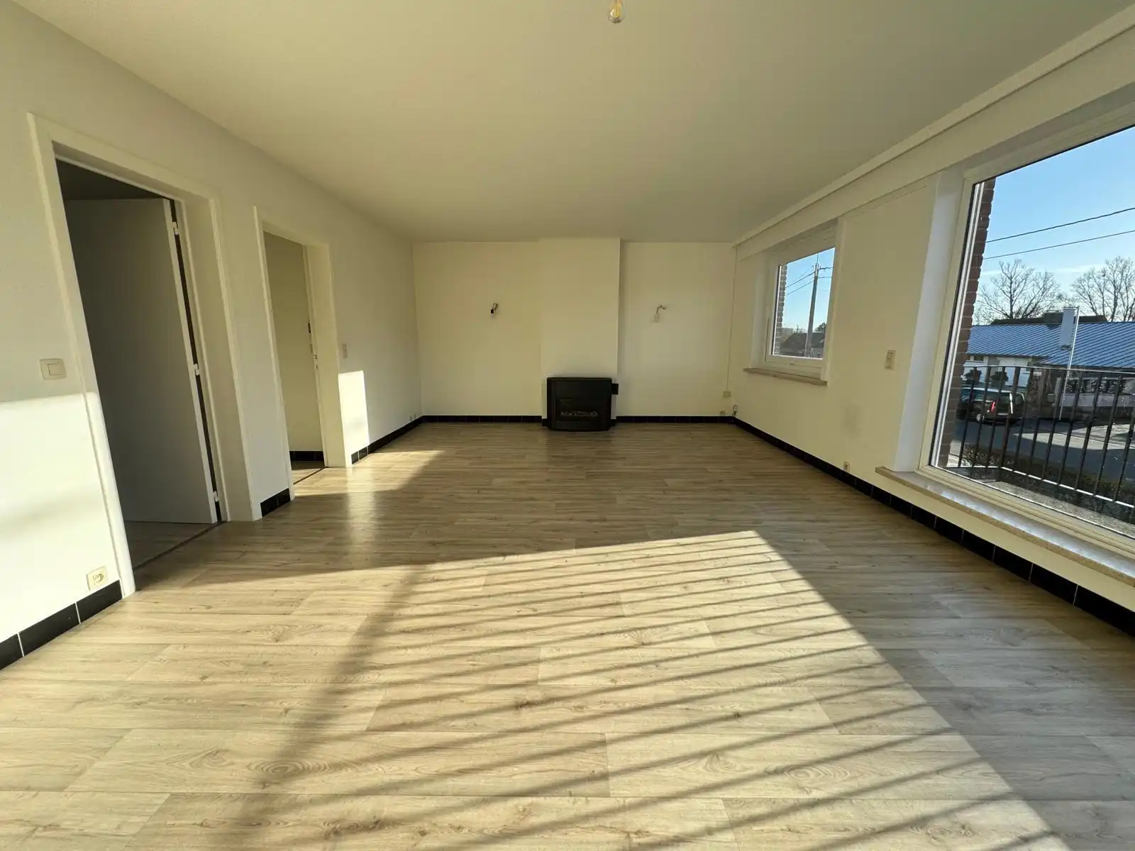 Ruim appartement met 2 slpks, tuin en garage in Rumbeke foto 4