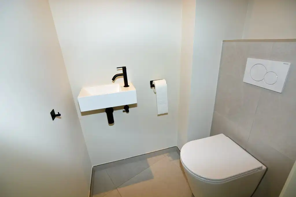 Gelijkvloers nieuwbouwappartement 124 m² met 2 slpk, tuintje en 2 autostandplaatsen. foto 20