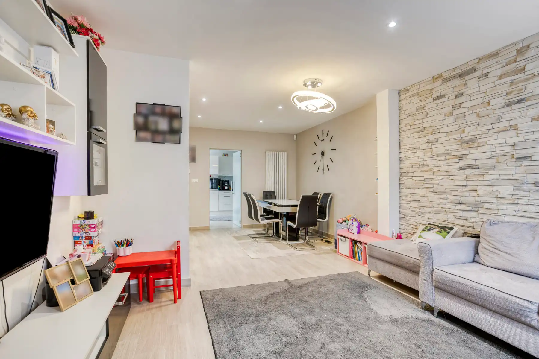Instapklare eengezinswoning met 4 slaapkamers foto 6