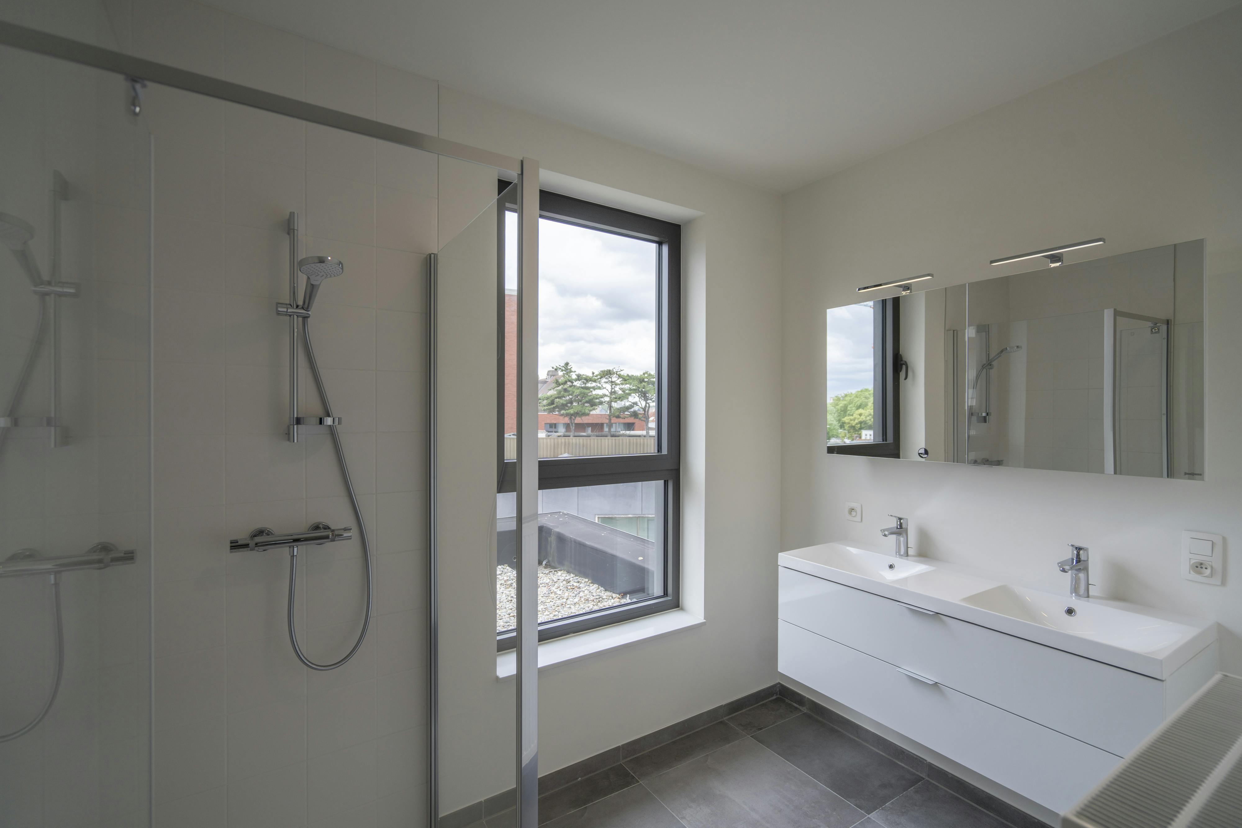 Instapklaar dakappartement / penthouse te koop in het centrum foto 22