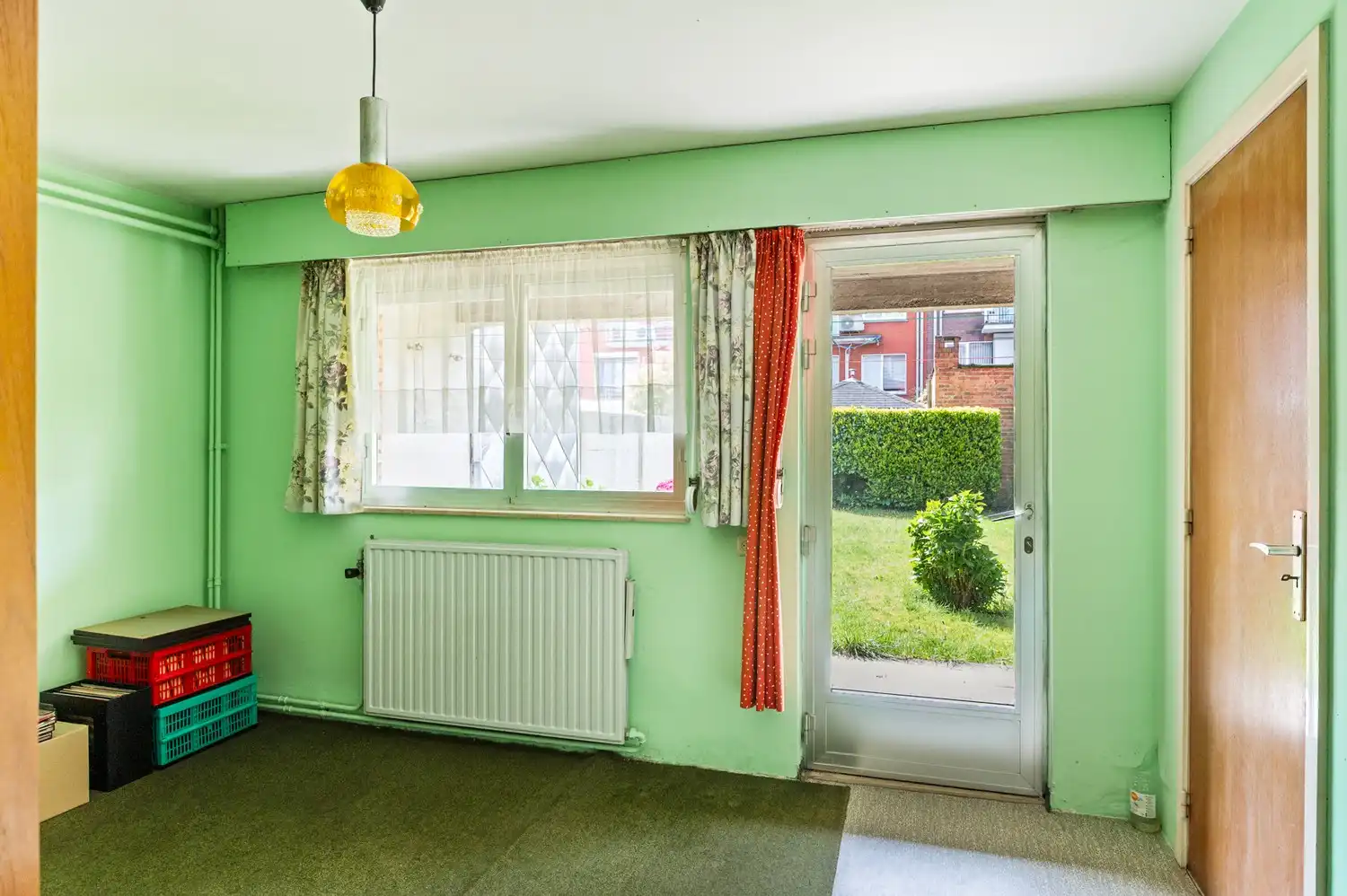 Charmante bel-etage met 4 slaapkamers, tuin en garage met oprit in Deurne! foto 17