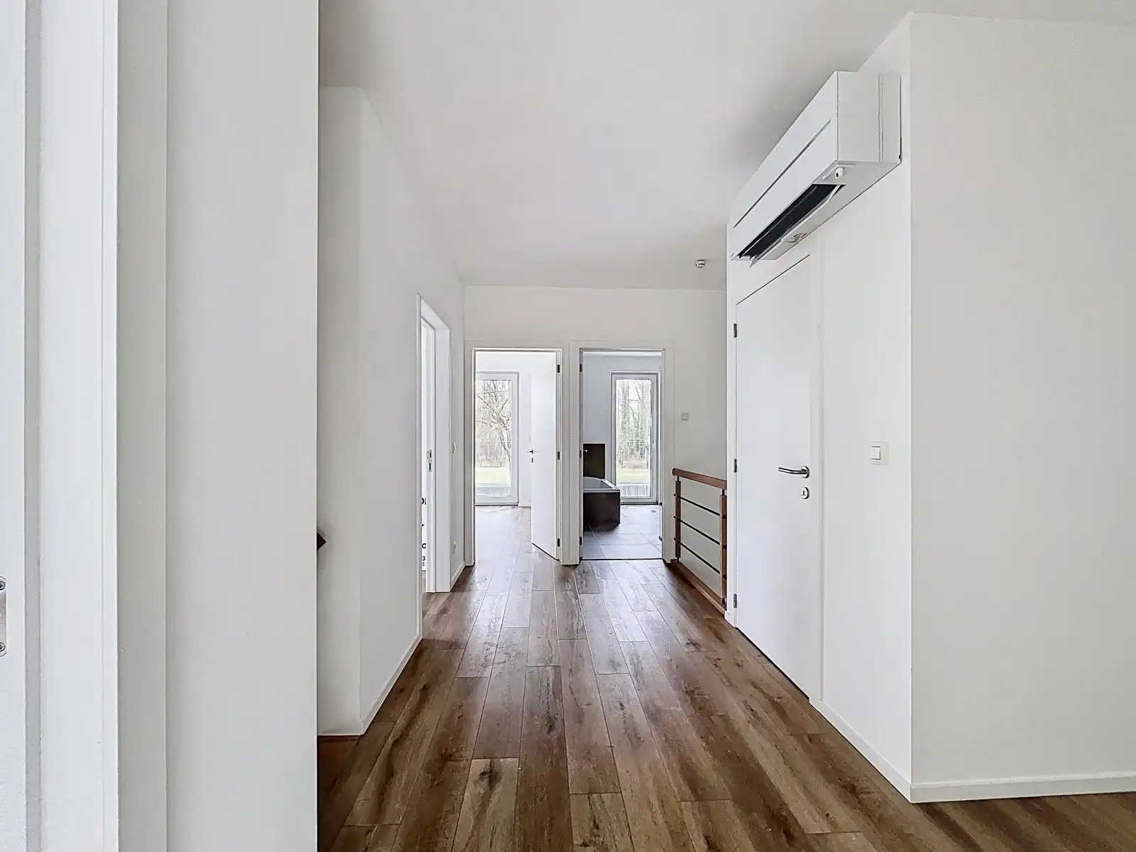 Prachtige HOB met 5 SLPK, tuin, garage en staanplaatsen! foto 13