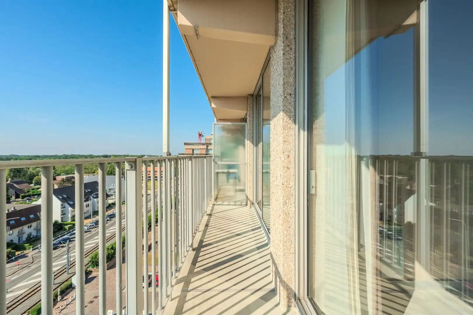 Ruim vernieuwd appartement zuidgericht met unieke zichten foto 23
